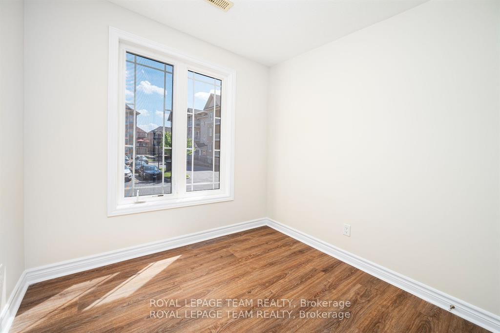 Photo 20 of Unit 4, 236 Paseo Private, Ottawa, Centrepointe — HOMEH