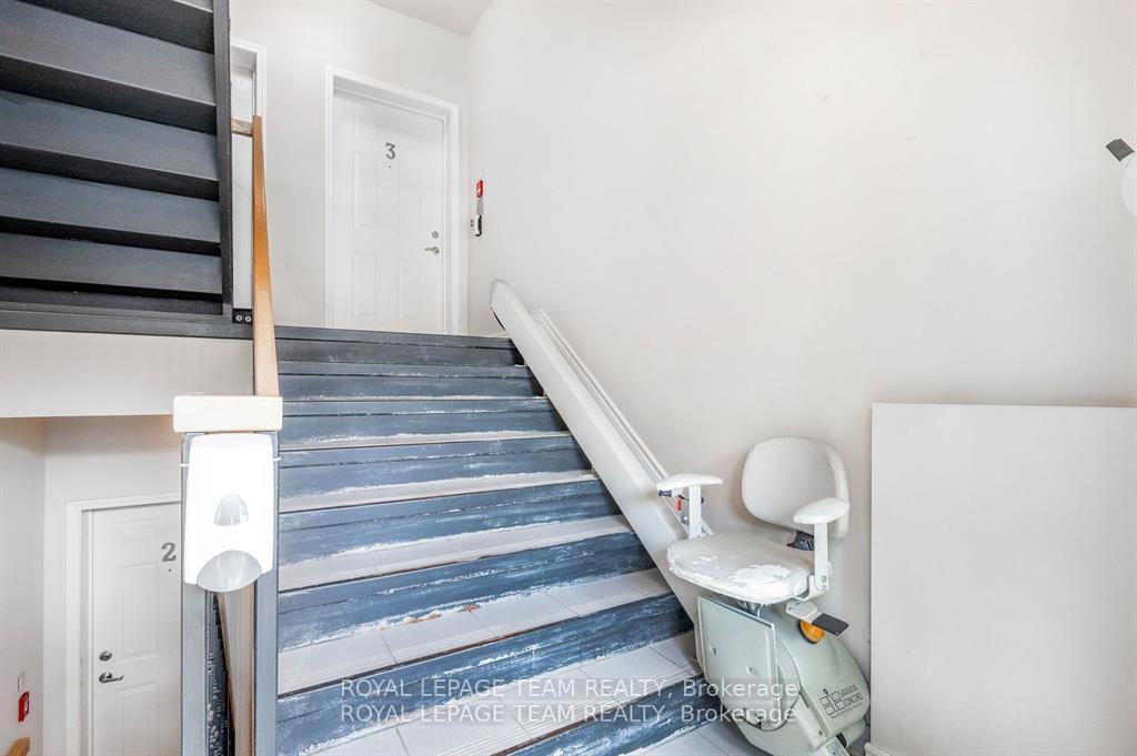 Photo 25 of Unit 4, 236 Paseo Private, Ottawa, Centrepointe — HOMEH