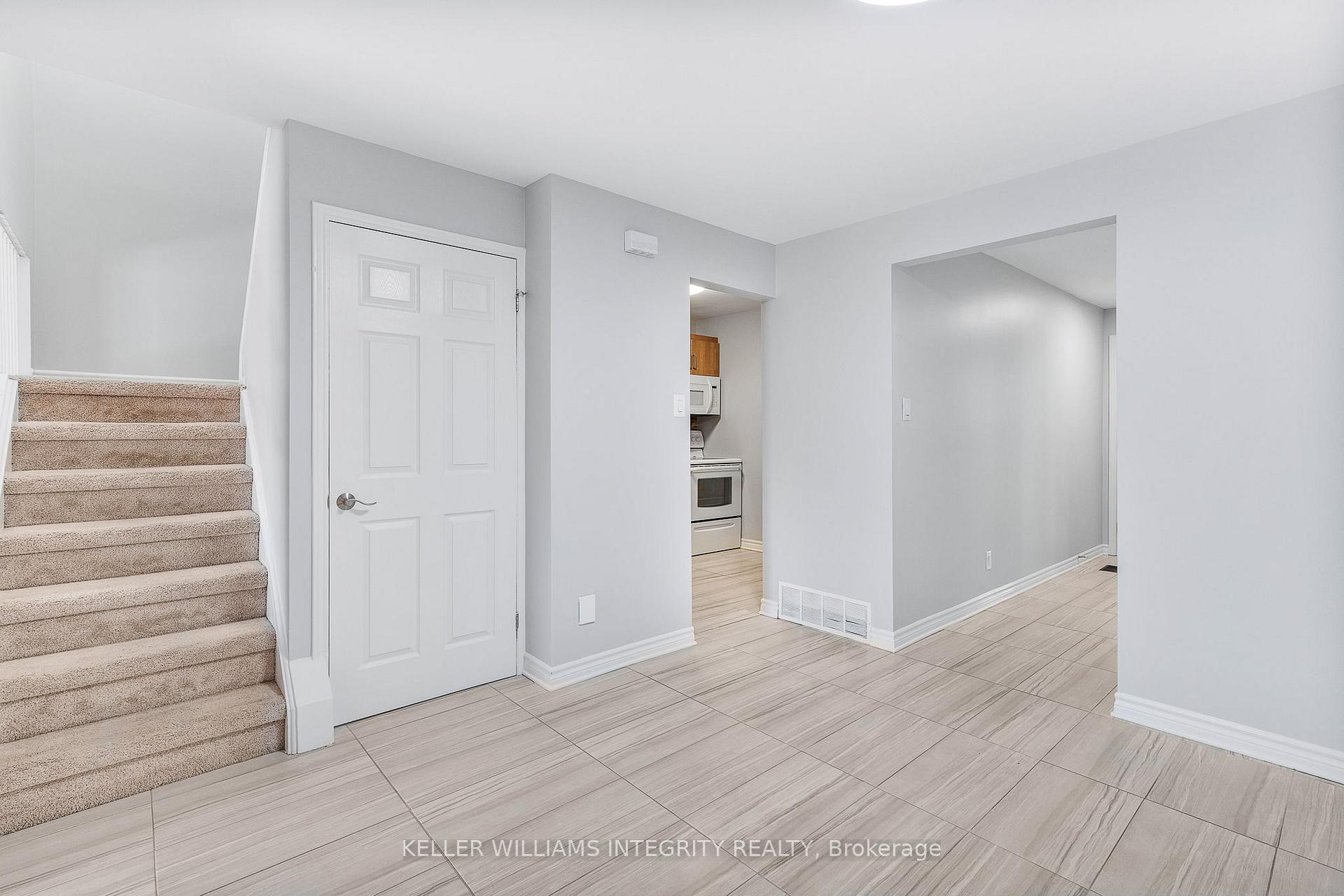 Photo 8 of Unit 4, 6581 Colony Square, Ottawa, Convent Glen North — HOMEH