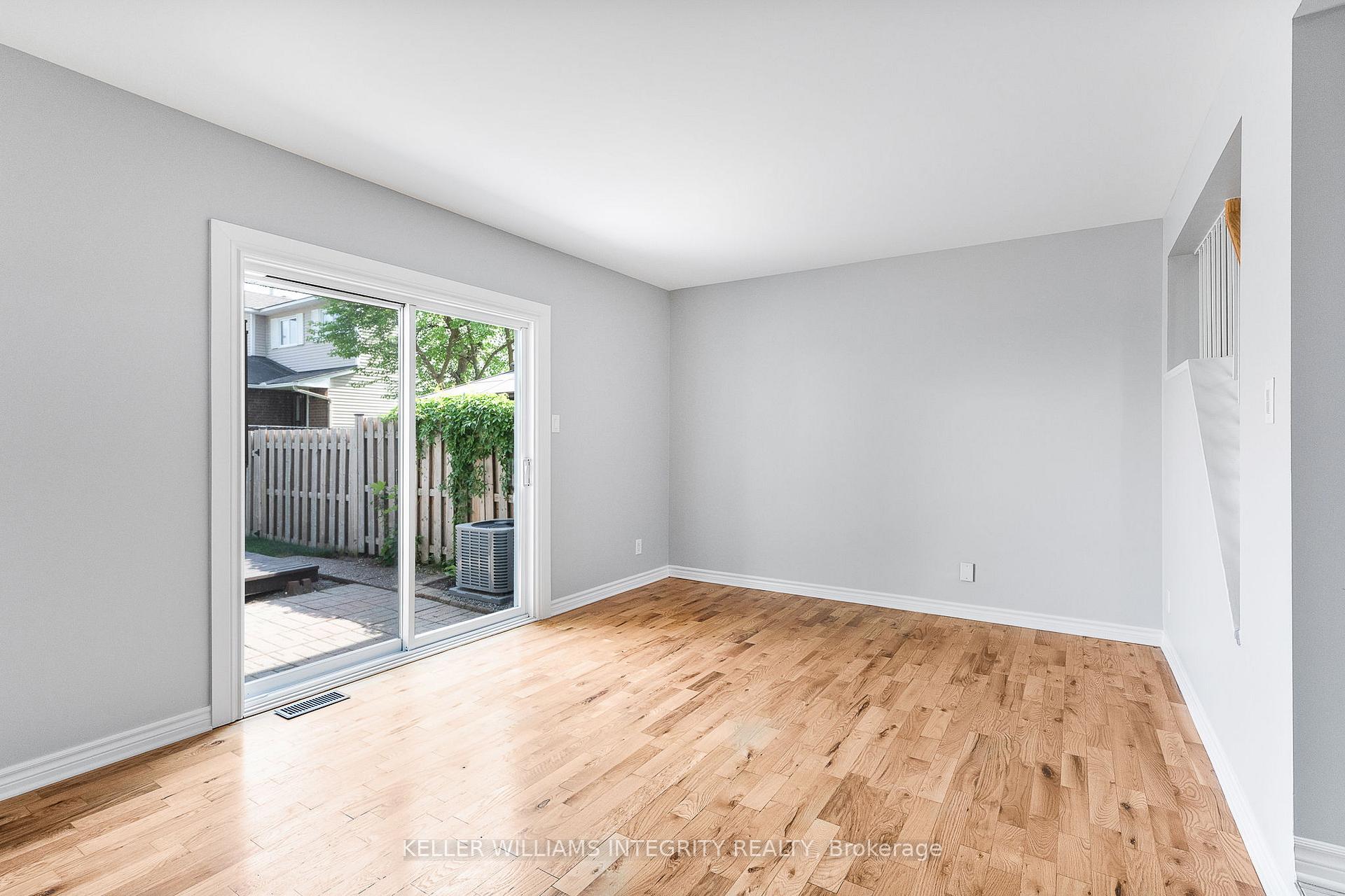 Photo 9 of Unit 4, 6581 Colony Square, Ottawa, Convent Glen North — HOMEH