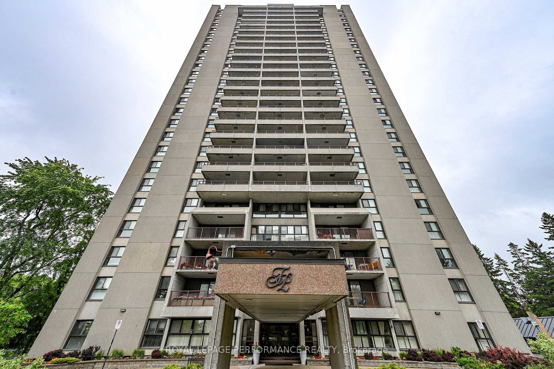 Front of Unit 1007, 1785 Frobisher Lane