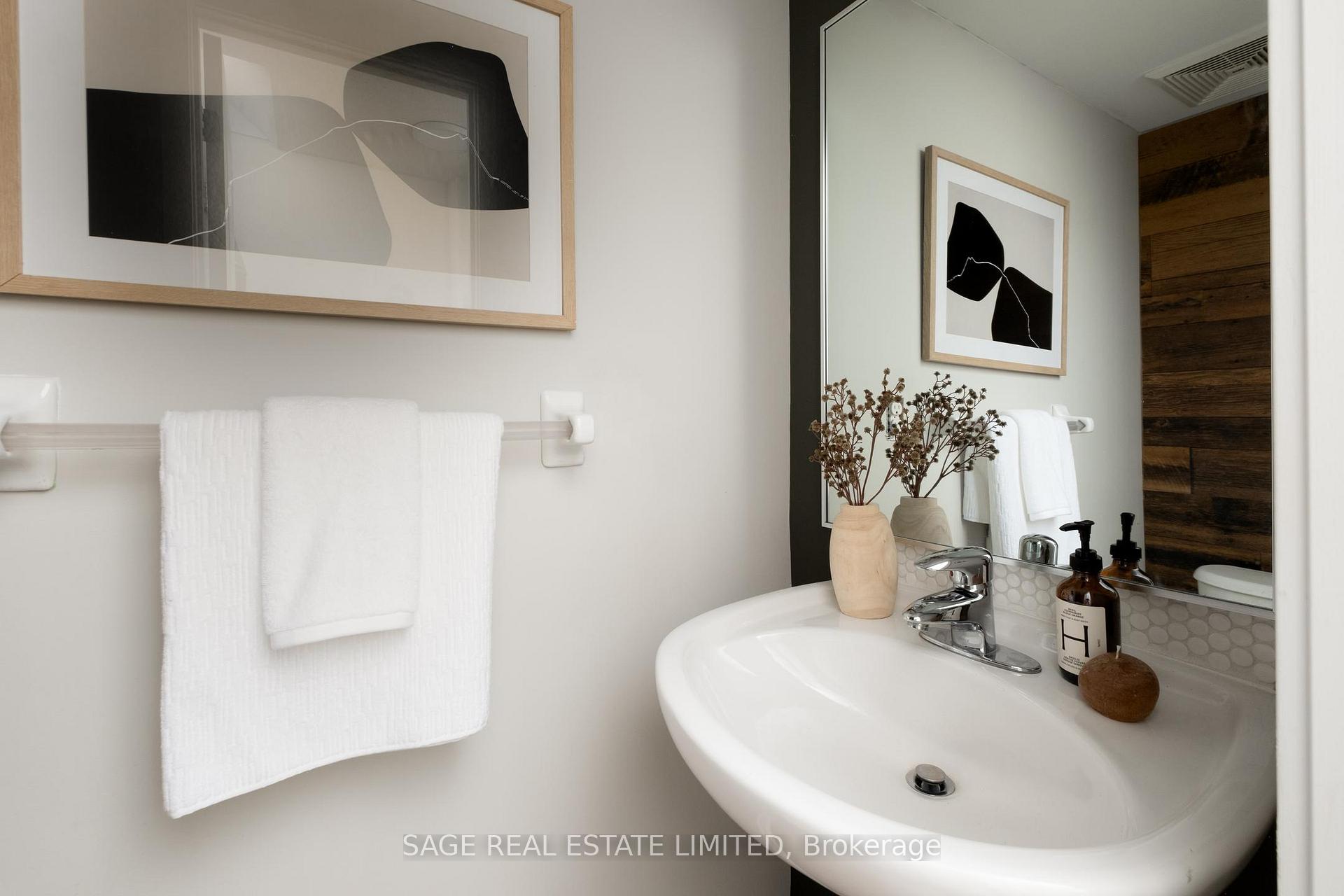 Photo 12 of Unit 3, 72 Munro Street, Toronto, South Riverdale — HOMEH
