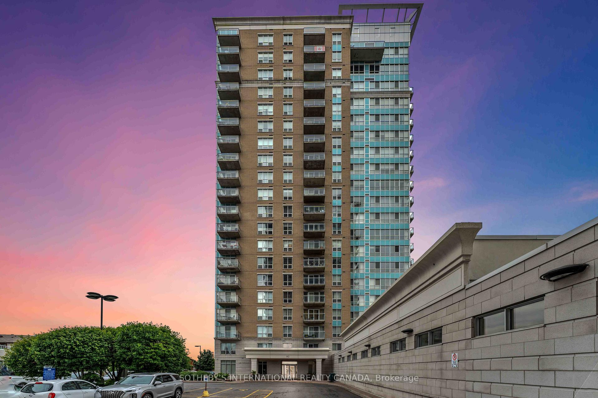 Front of Unit 907, 90 Landry Street