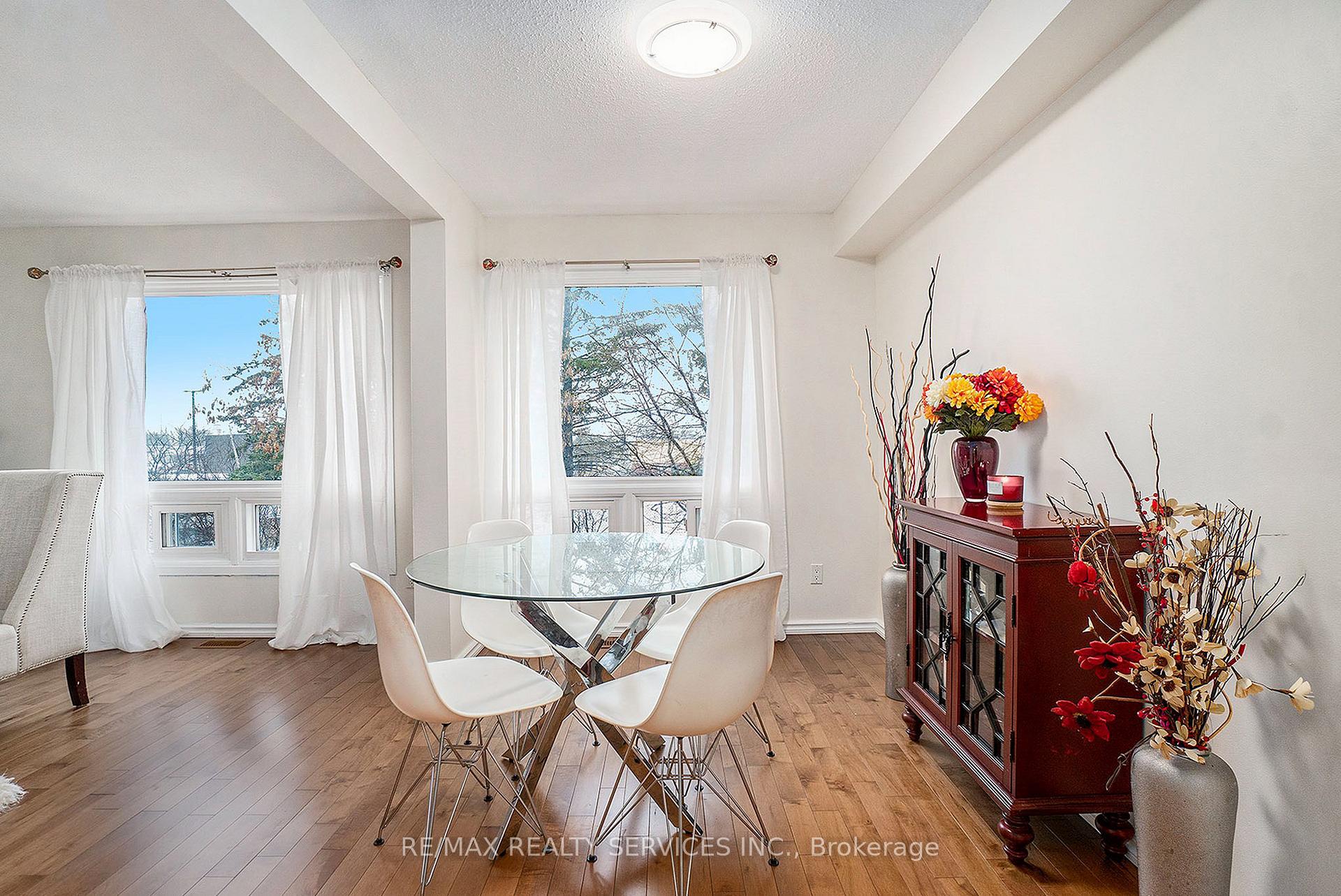Photo 4 of Unit 6, 2415 Southvale Crescent, Ottawa, Sheffield Glen/Industrial Park — HOMEH