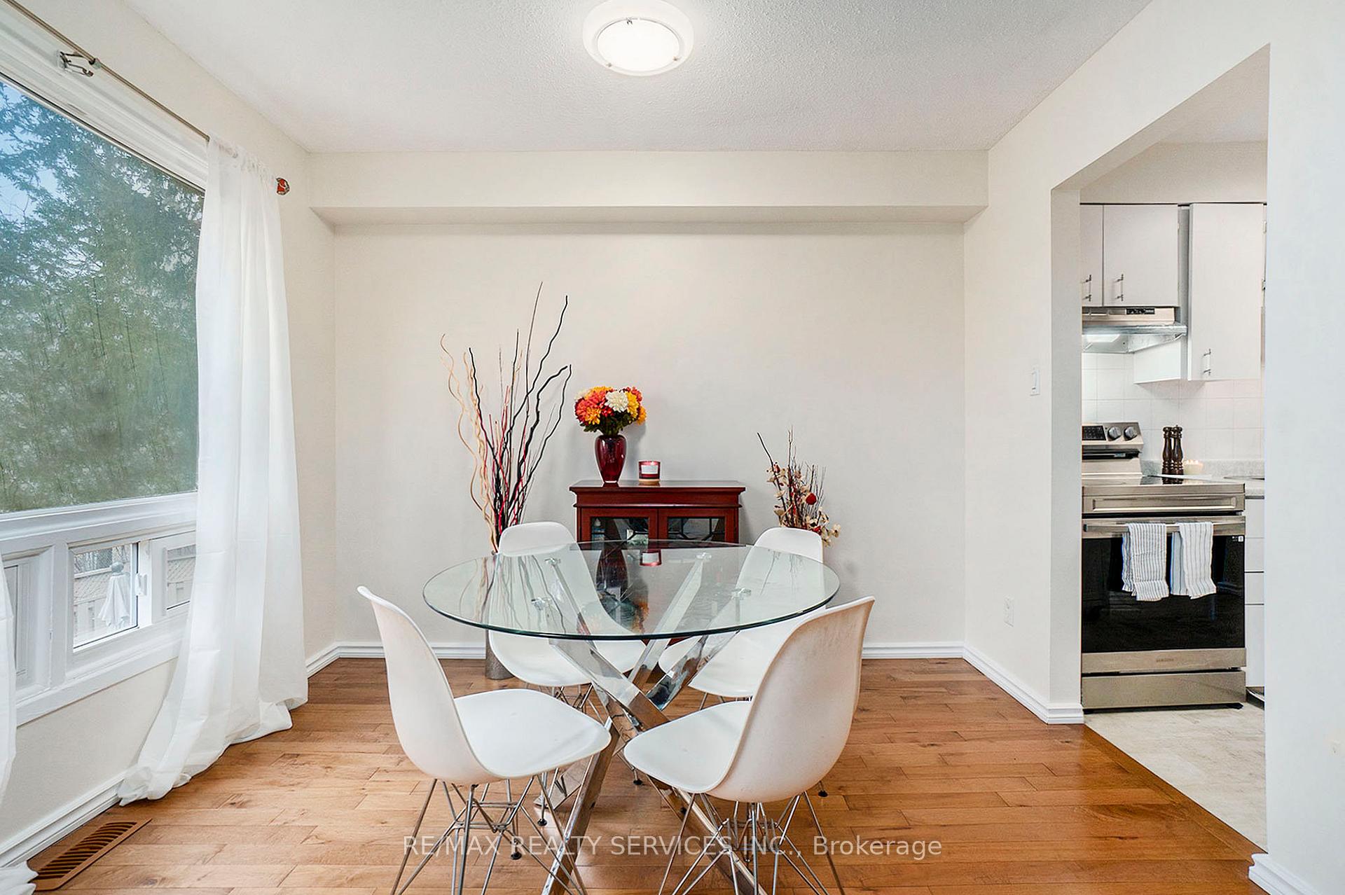 Photo 5 of Unit 6, 2415 Southvale Crescent, Ottawa, Sheffield Glen/Industrial Park — HOMEH