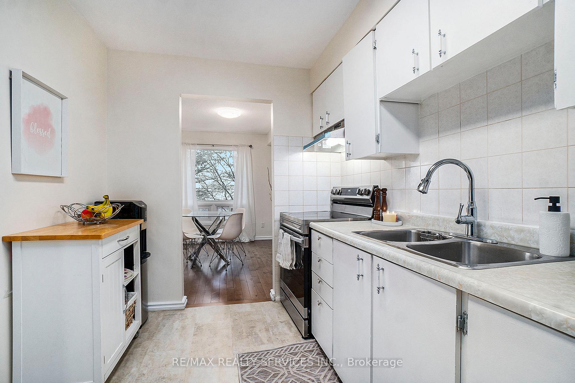 Photo 7 of Unit 6, 2415 Southvale Crescent, Ottawa, Sheffield Glen/Industrial Park — HOMEH