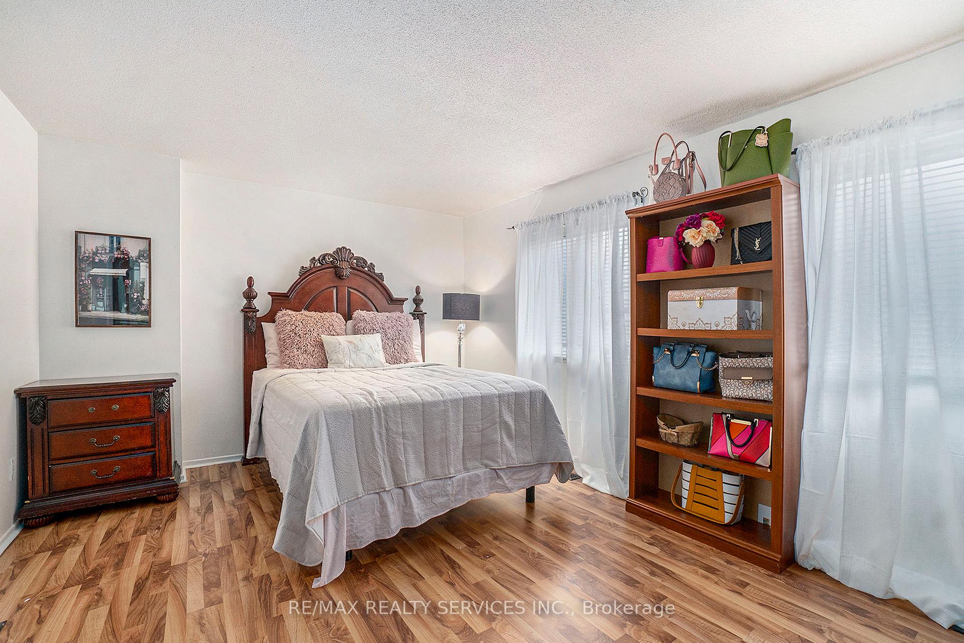 Photo 11 of Unit 6, 2415 Southvale Crescent, Ottawa, Sheffield Glen/Industrial Park — HOMEH