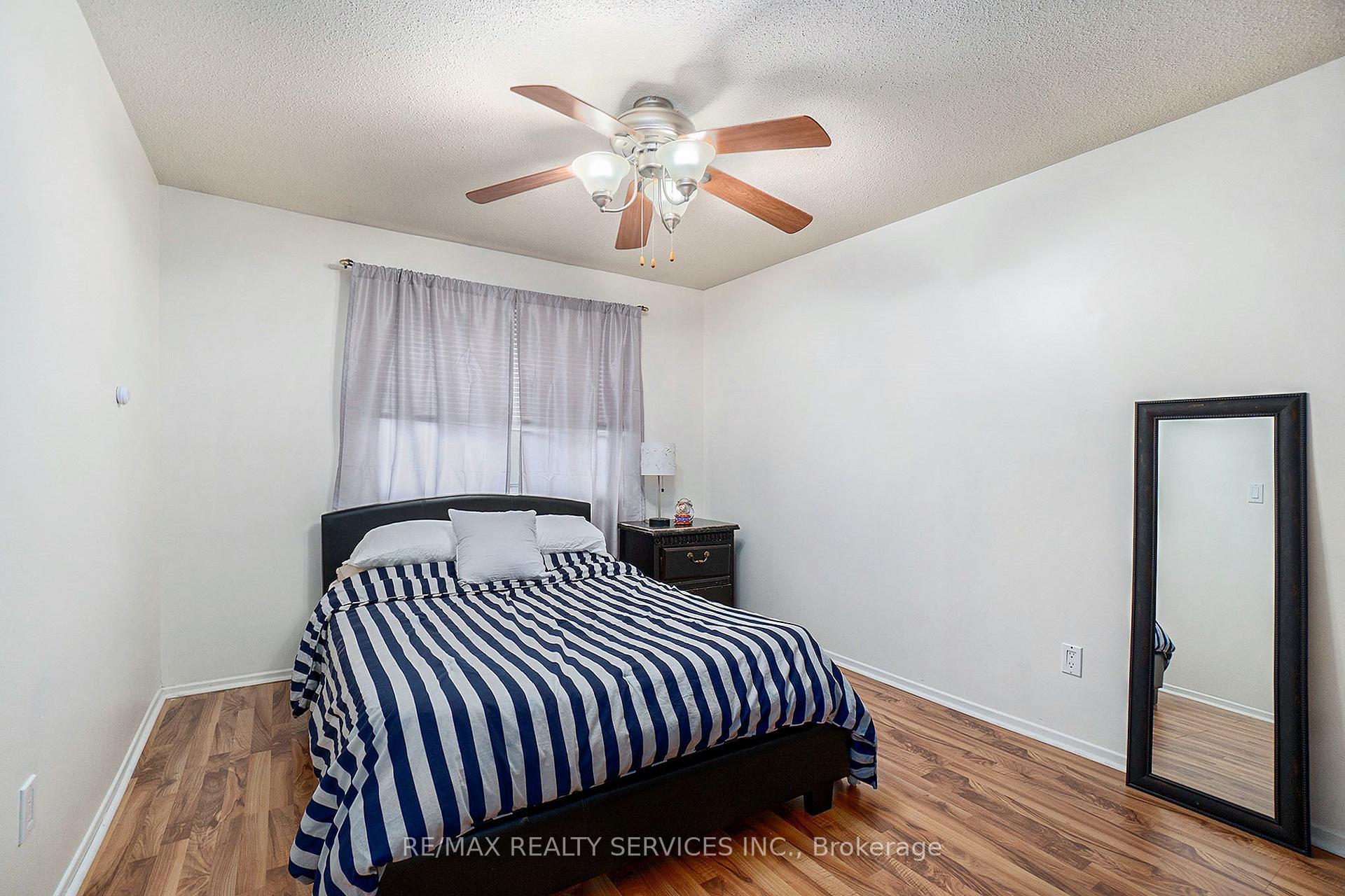 Photo 15 of Unit 6, 2415 Southvale Crescent, Ottawa, Sheffield Glen/Industrial Park — HOMEH
