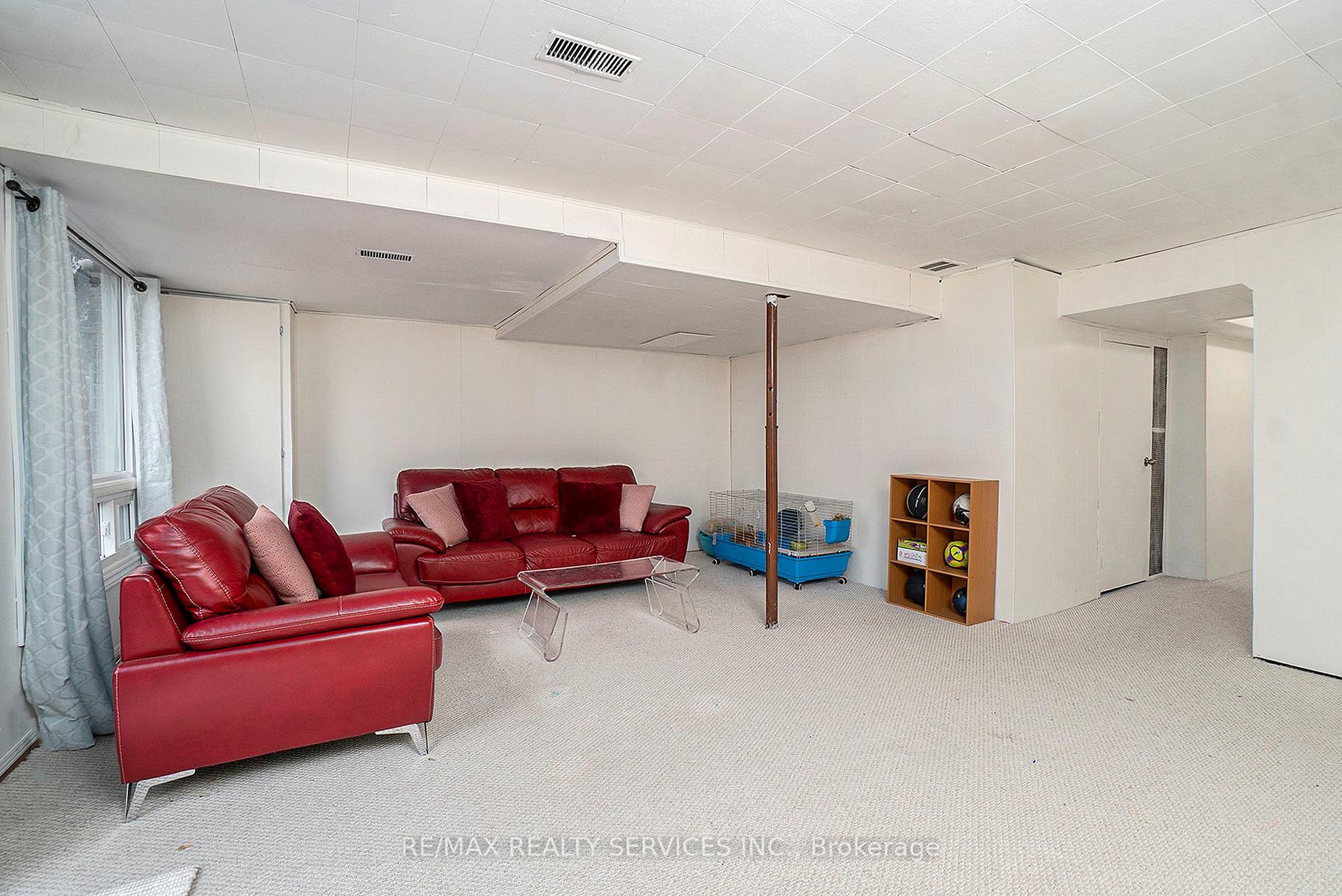 Photo 17 of Unit 6, 2415 Southvale Crescent, Ottawa, Sheffield Glen/Industrial Park — HOMEH
