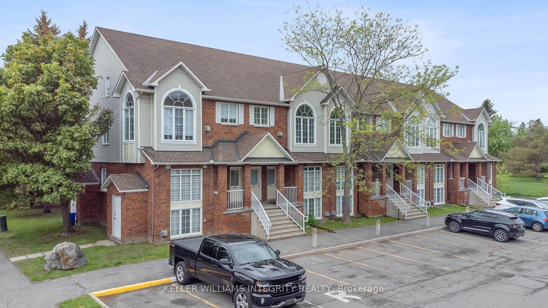 Photo 1 of 92 Briston Private, Ottawa, Hunt Club Park — HOMEH