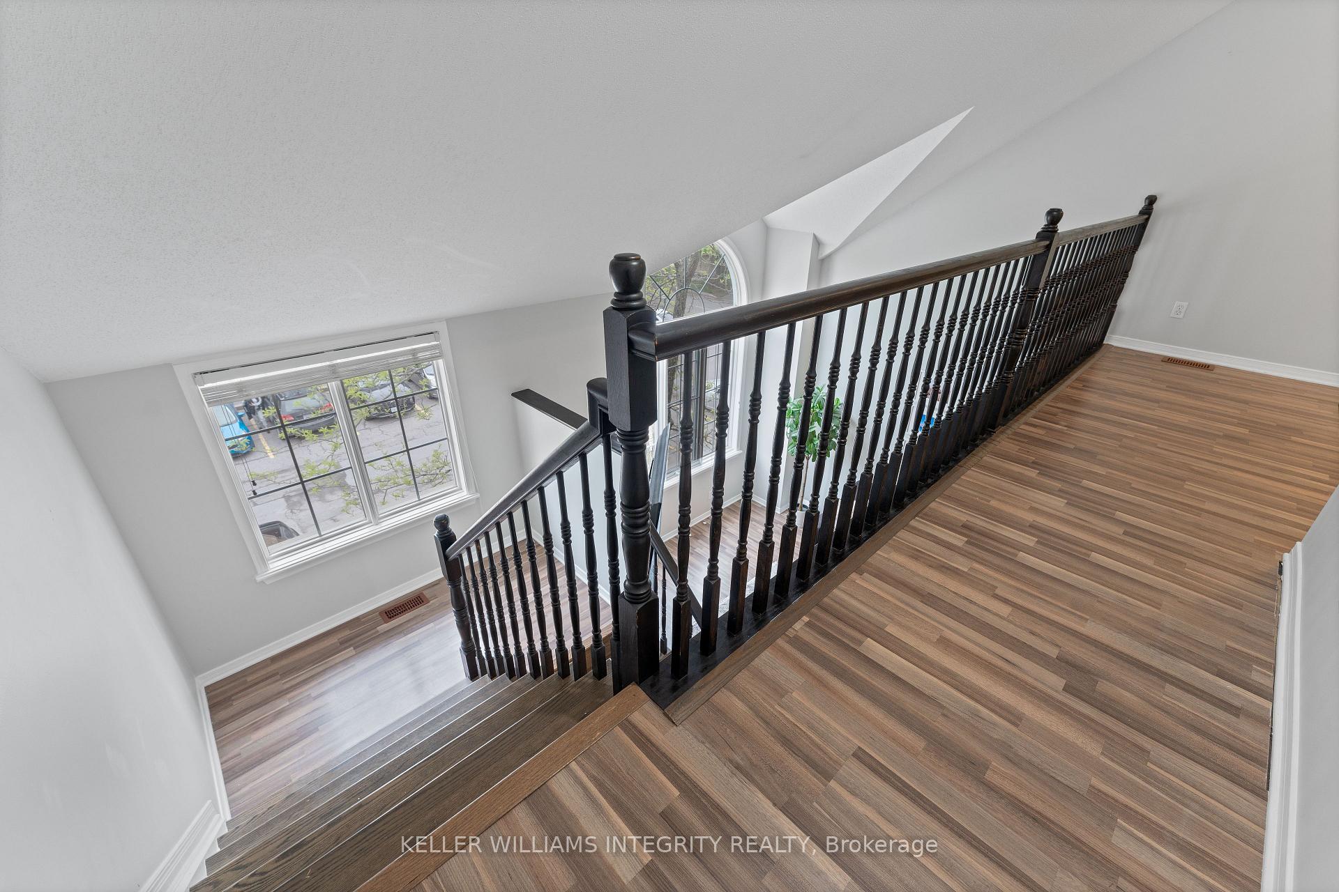 Photo 16 of 92 Briston Private, Ottawa, Hunt Club Park — HOMEH