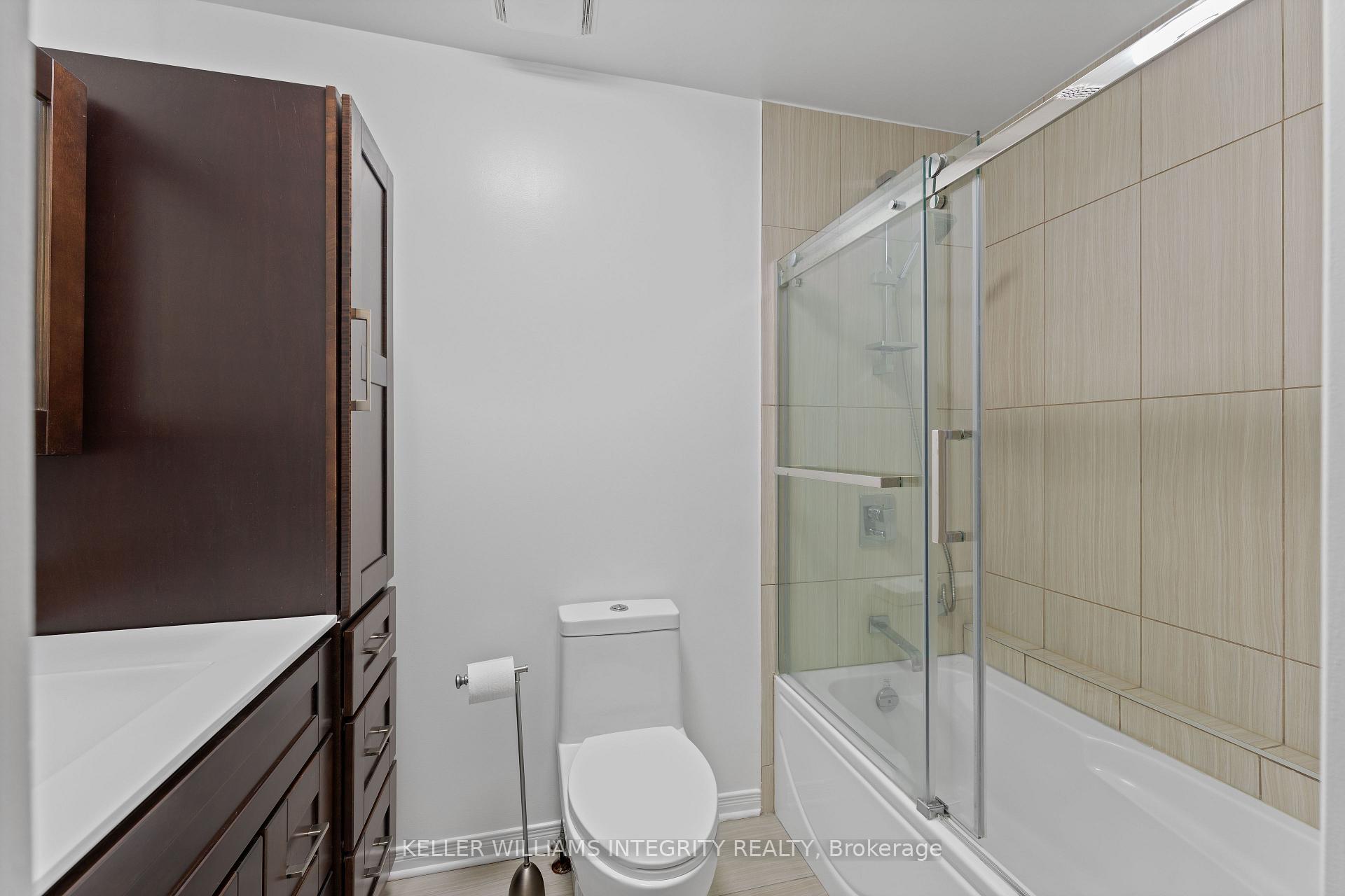 Photo 26 of 92 Briston Private, Ottawa, Hunt Club Park — HOMEH
