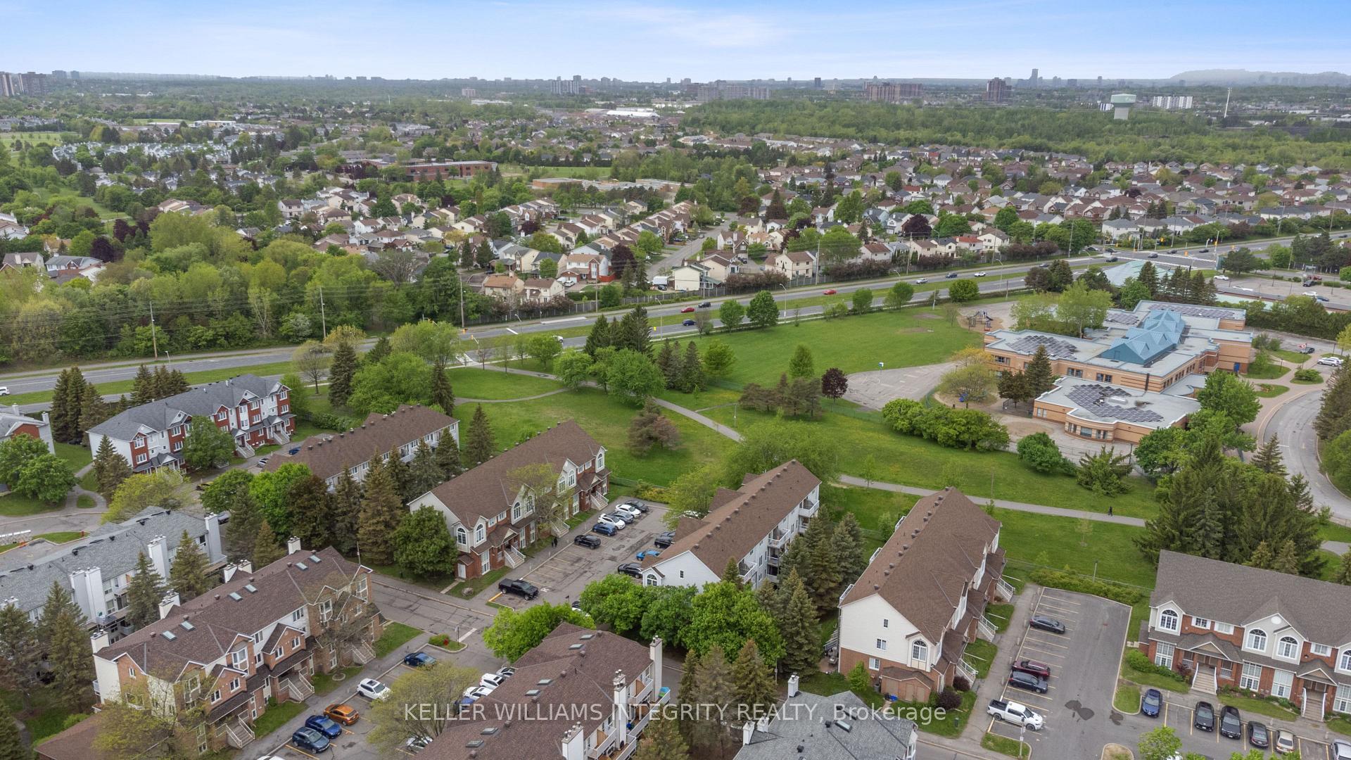 Photo 29 of 92 Briston Private, Ottawa, Hunt Club Park — HOMEH