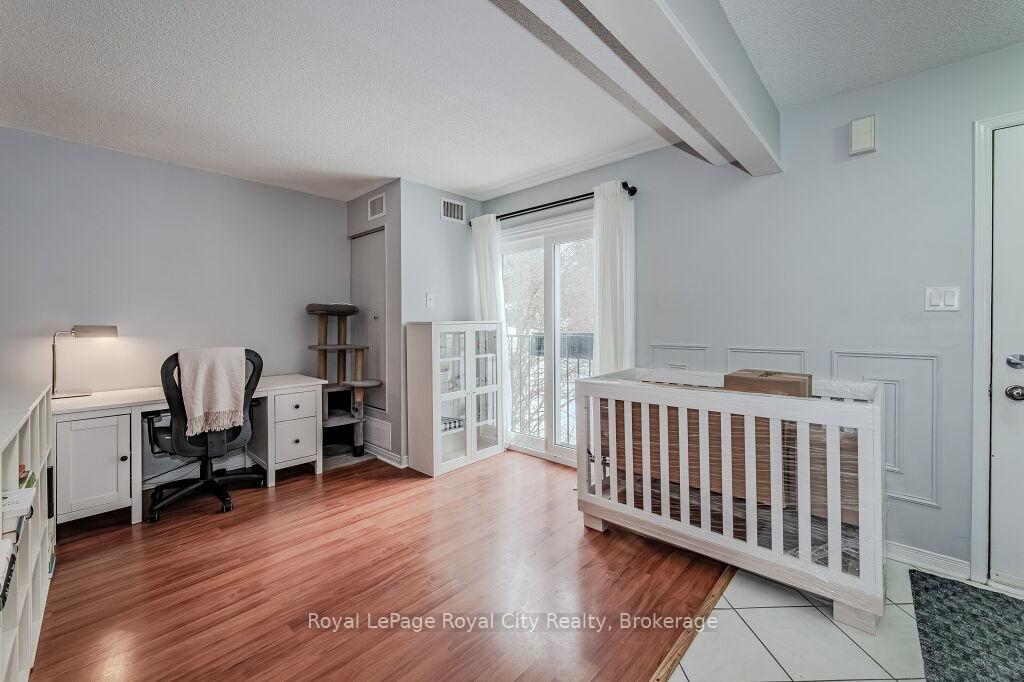 Photo 6 of Unit 132, 460 Janefield Avenue, Guelph, Dovercliffe Park/Old University — HOMEH