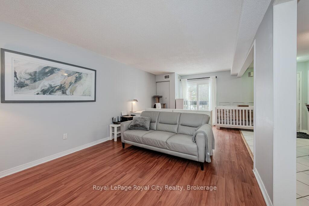 Photo 10 of Unit 132, 460 Janefield Avenue, Guelph, Dovercliffe Park/Old University — HOMEH