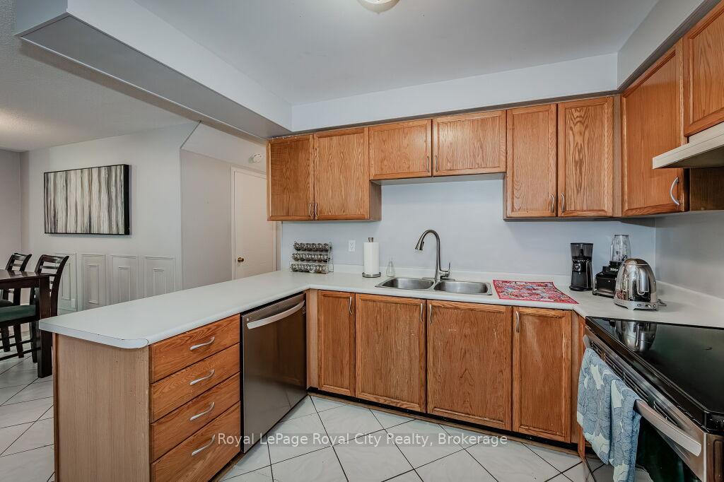 Photo 15 of Unit 132, 460 Janefield Avenue, Guelph, Dovercliffe Park/Old University — HOMEH