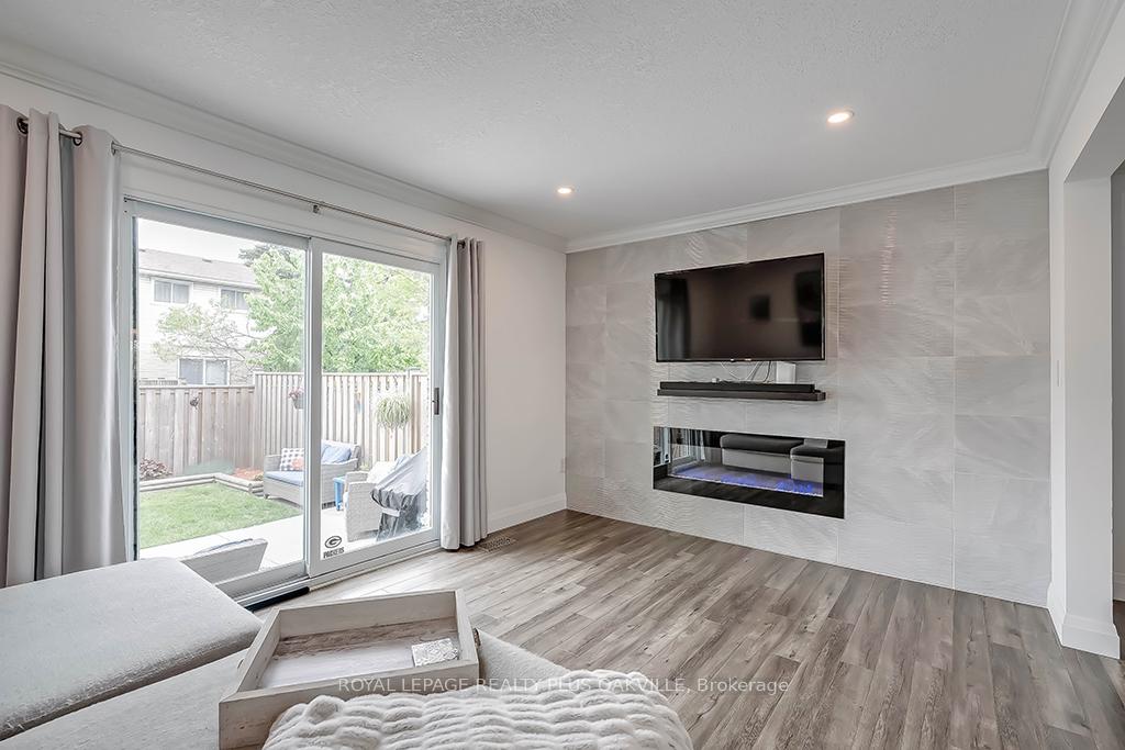 Photo 11 of Unit 2, 1358 Upper Gage Avenue, Hamilton, Randall — HOMEH
