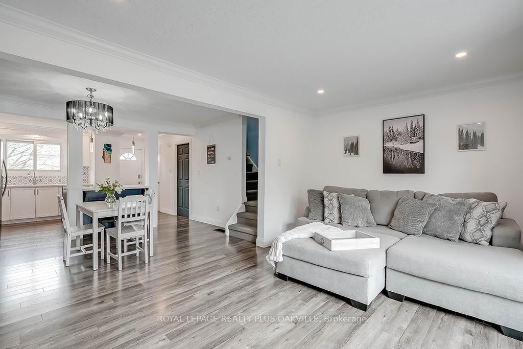 Photo 12 of Unit 2, 1358 Upper Gage Avenue, Hamilton, Randall — HOMEH