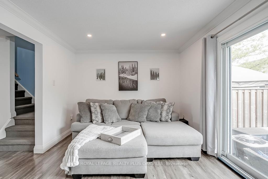 Photo 13 of Unit 2, 1358 Upper Gage Avenue, Hamilton, Randall — HOMEH