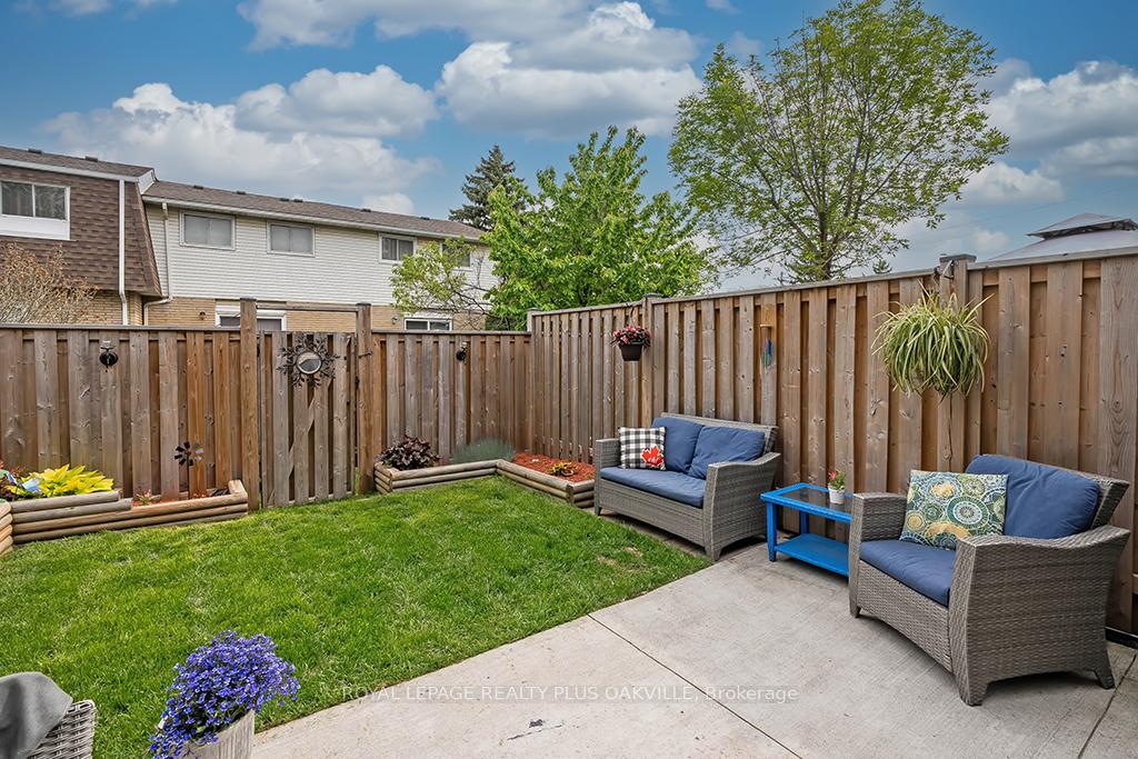 Photo 29 of Unit 2, 1358 Upper Gage Avenue, Hamilton, Randall — HOMEH
