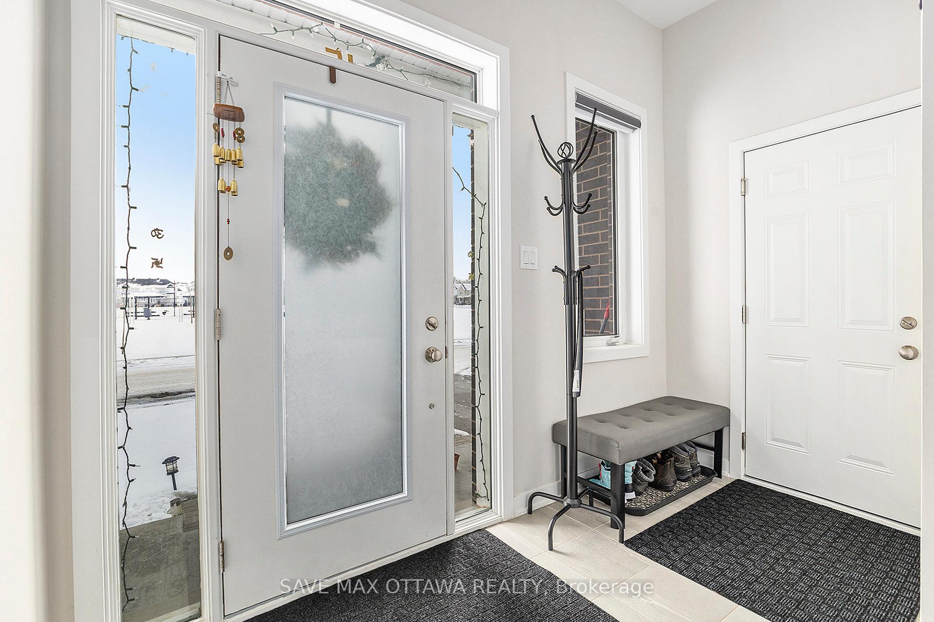 Photo 4 of 613 Chillerton Drive, Ottawa, Barrhaven - Half Moon Bay — HOMEH
