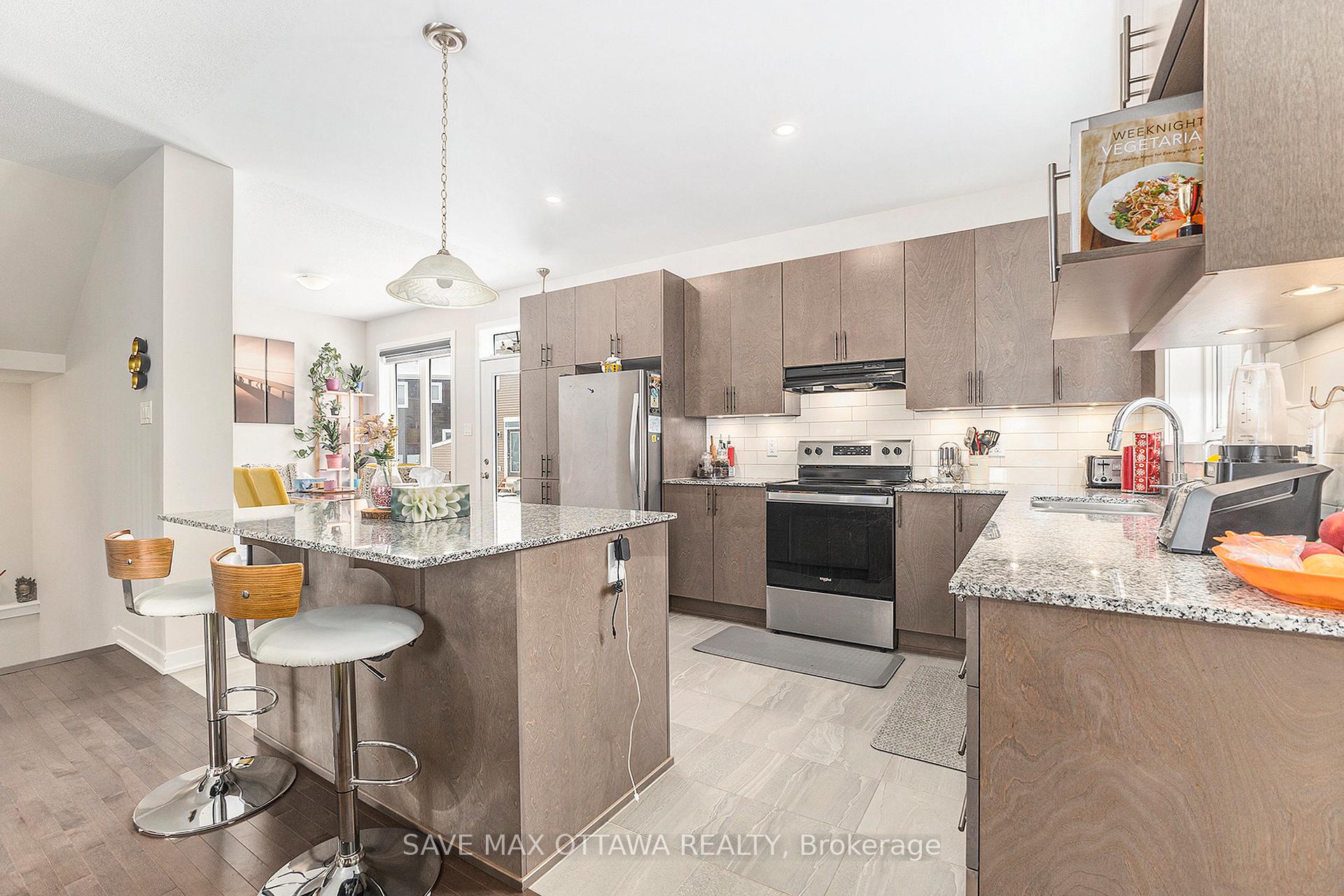 Photo 11 of 613 Chillerton Drive, Ottawa, Barrhaven - Half Moon Bay — HOMEH