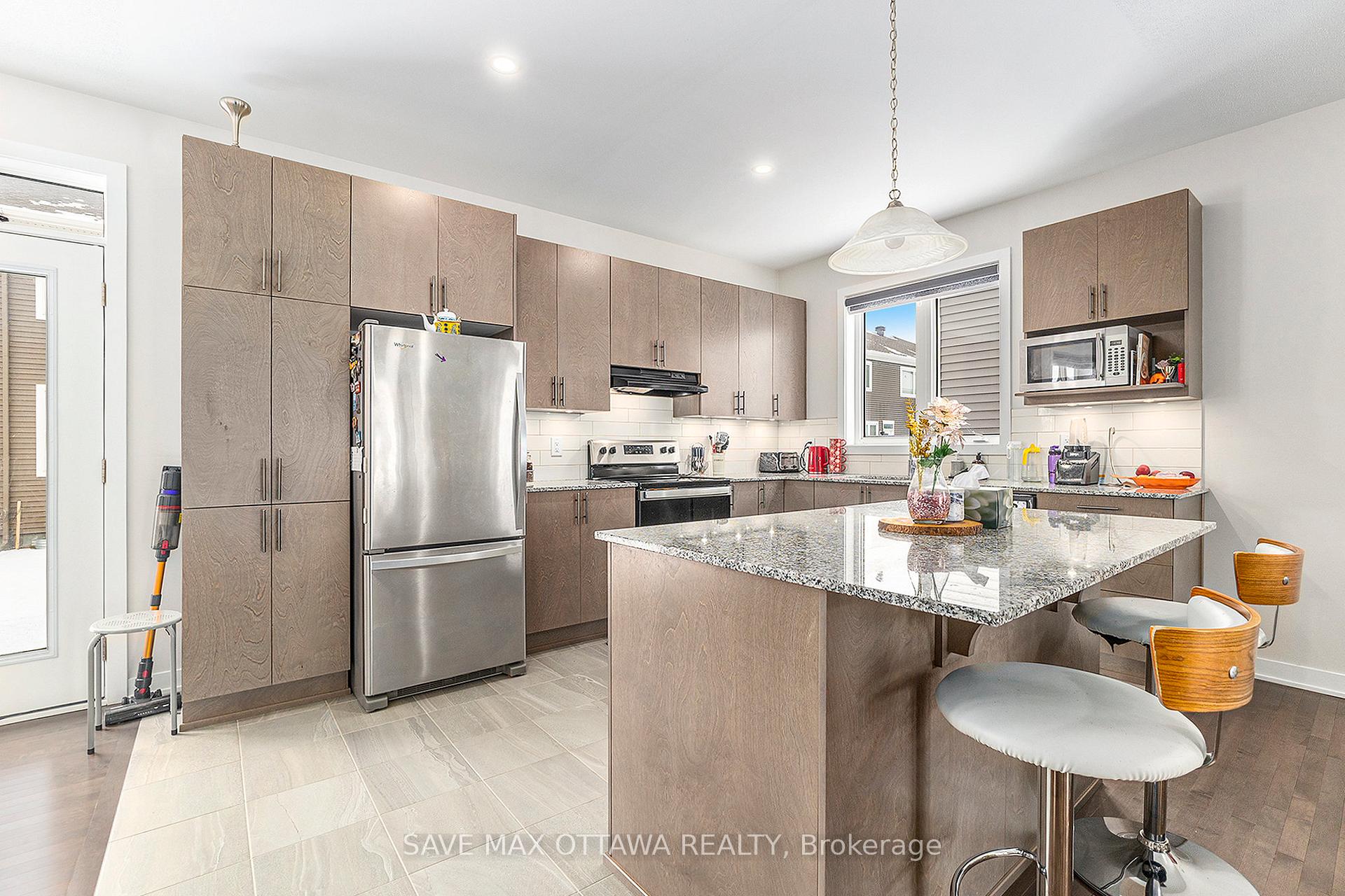 Photo 12 of 613 Chillerton Drive, Ottawa, Barrhaven - Half Moon Bay — HOMEH