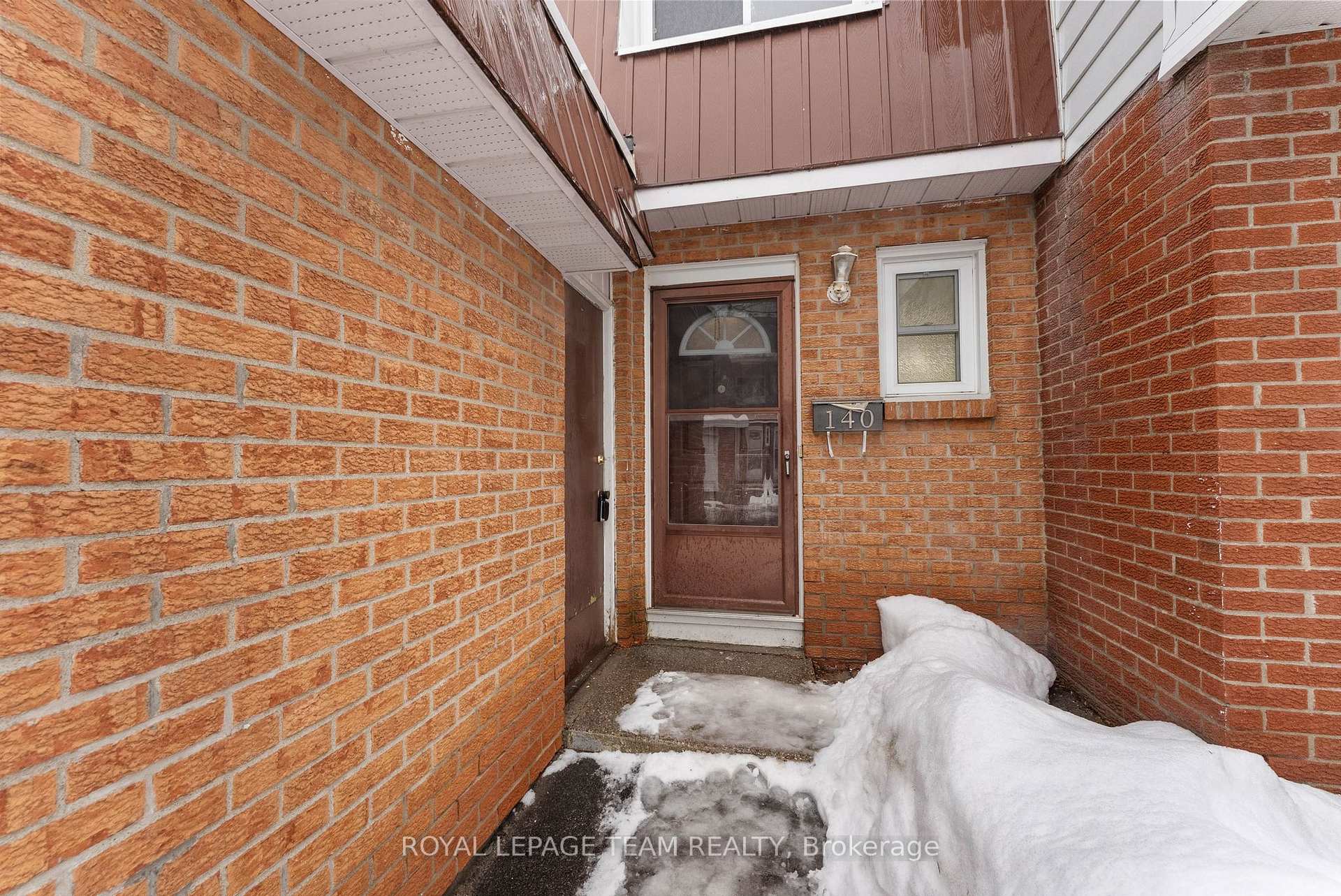 Photo 2 of 140 Birch Hill, Ottawa, Carson Meadows — HOMEH