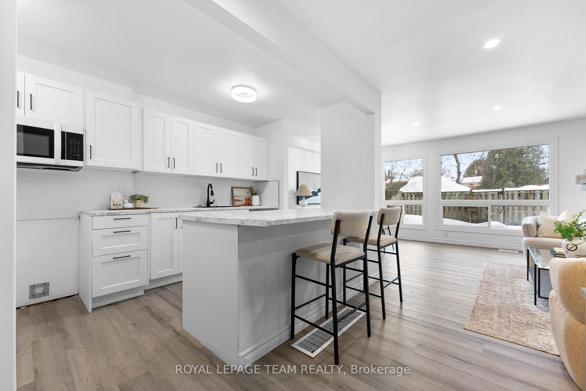 Photo 6 of 140 Birch Hill, Ottawa, Carson Meadows — HOMEH
