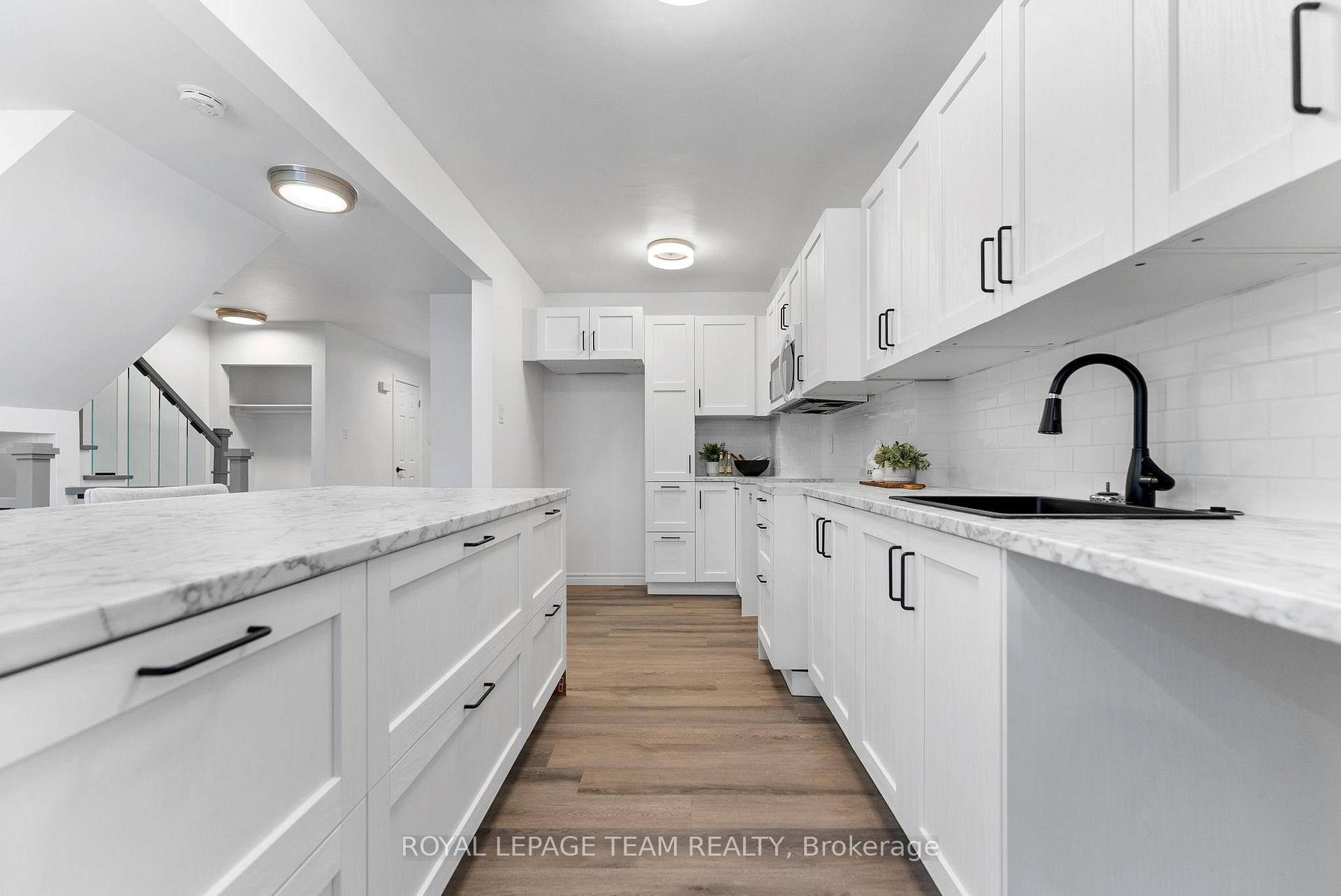 Photo 10 of 140 Birch Hill, Ottawa, Carson Meadows — HOMEH
