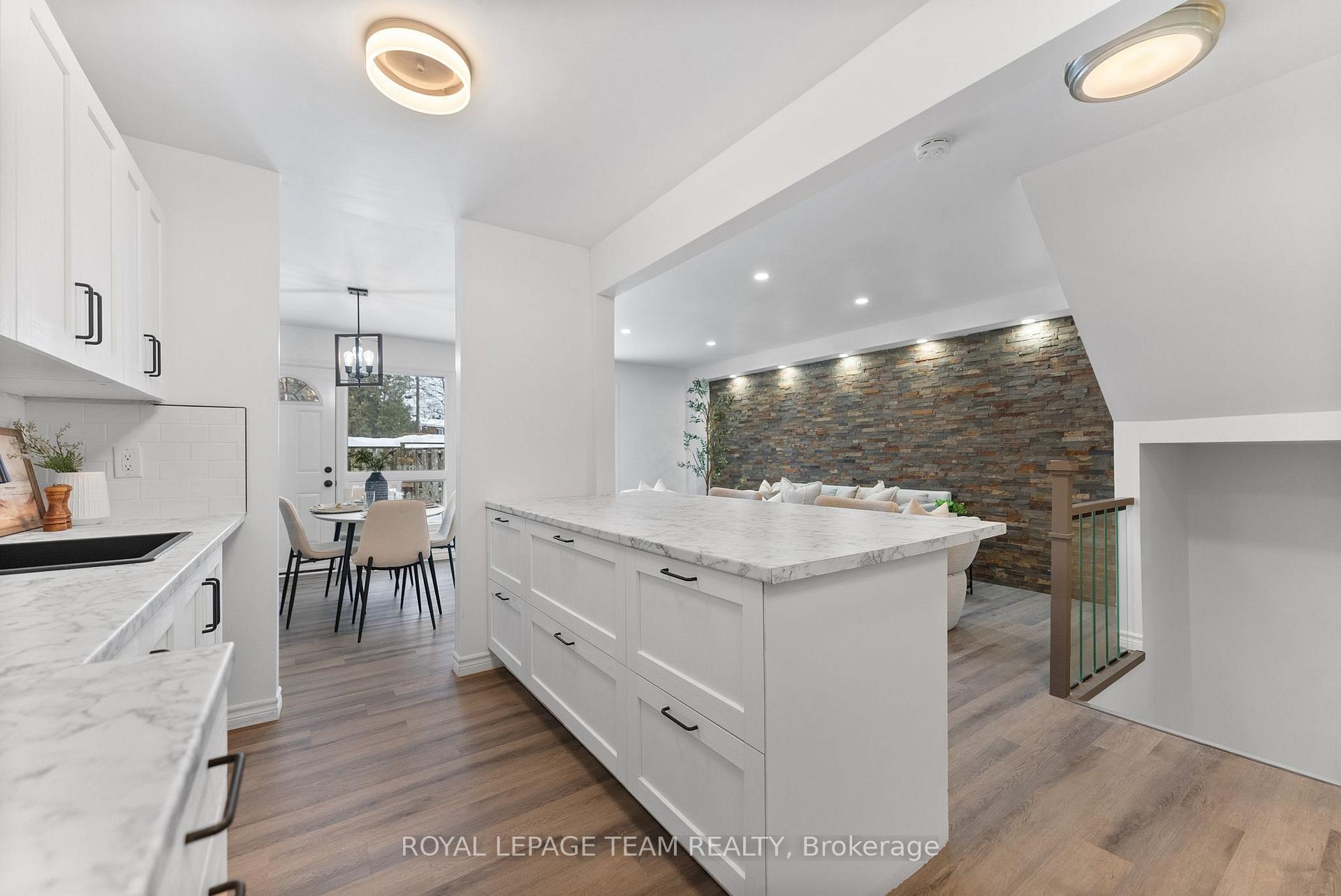 Photo 11 of 140 Birch Hill, Ottawa, Carson Meadows — HOMEH