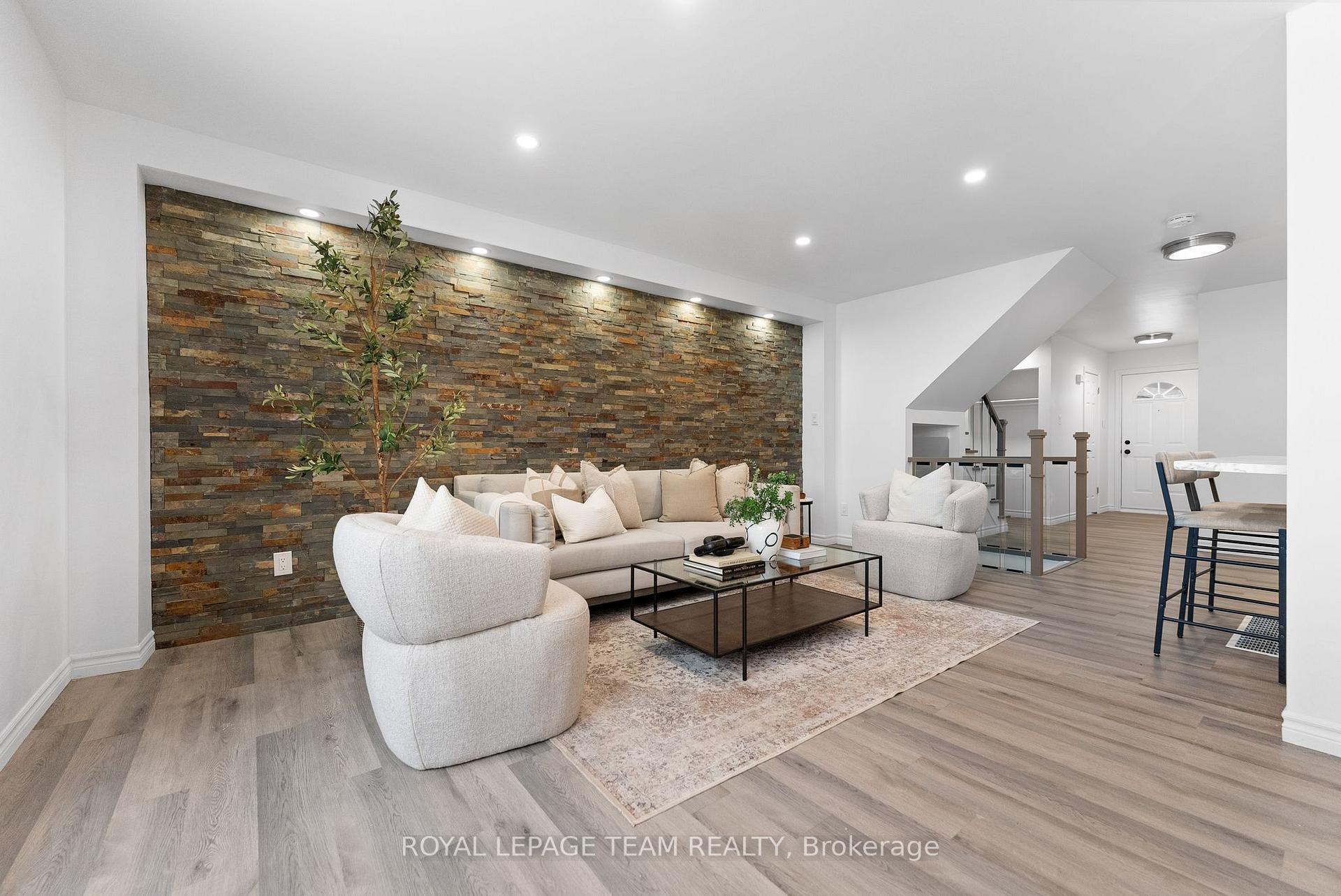 Photo 12 of 140 Birch Hill, Ottawa, Carson Meadows — HOMEH