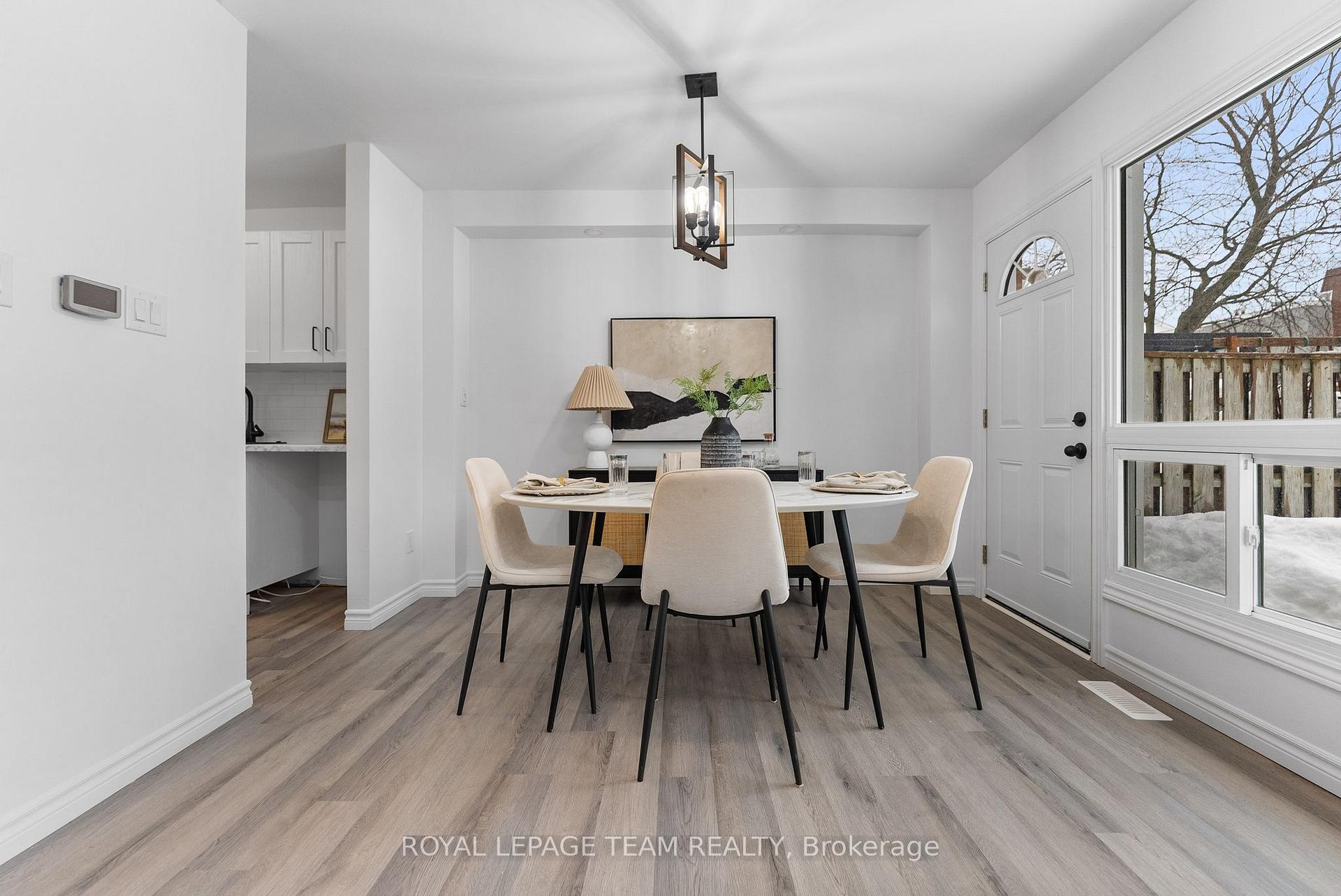Photo 15 of 140 Birch Hill, Ottawa, Carson Meadows — HOMEH