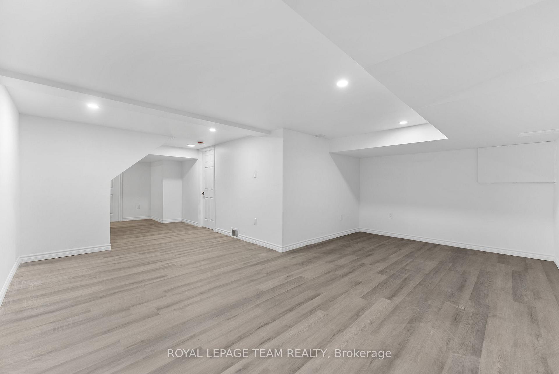 Photo 23 of 140 Birch Hill, Ottawa, Carson Meadows — HOMEH