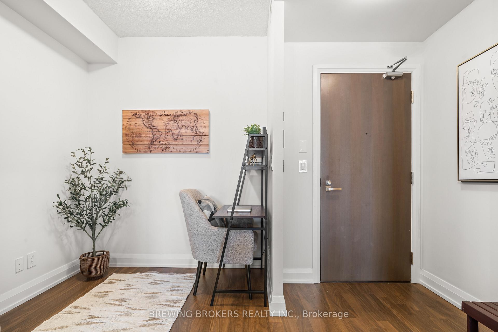 Photo 2 of Unit 1812, 7171 Yonge Street, Markham, Thornhill — HOMEH