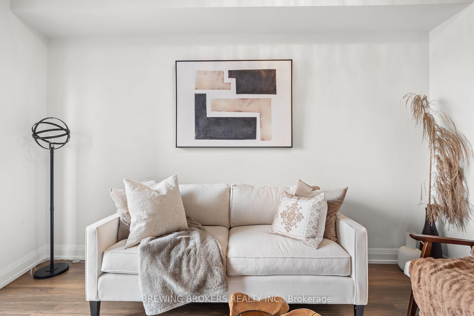 Photo 10 of Unit 1812, 7171 Yonge Street, Markham, Thornhill — HOMEH