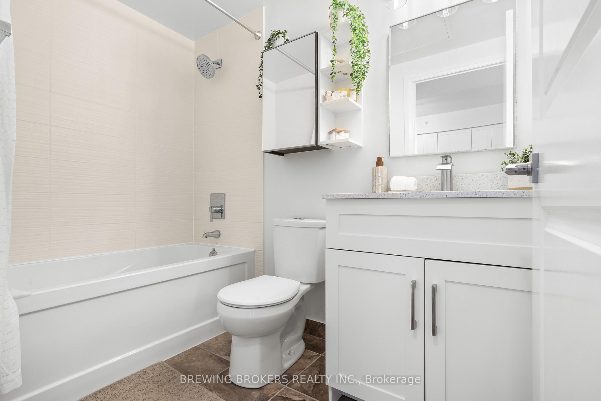 Photo 17 of Unit 1812, 7171 Yonge Street, Markham, Thornhill — HOMEH