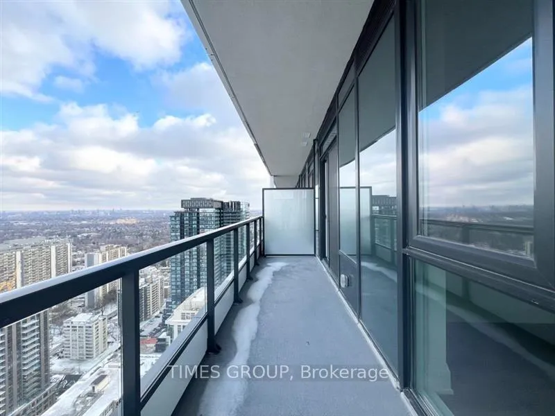 Photo 5 of Unit 3606, 55 Broadway Avenue, Toronto, Mount Pleasant West — HOMEH