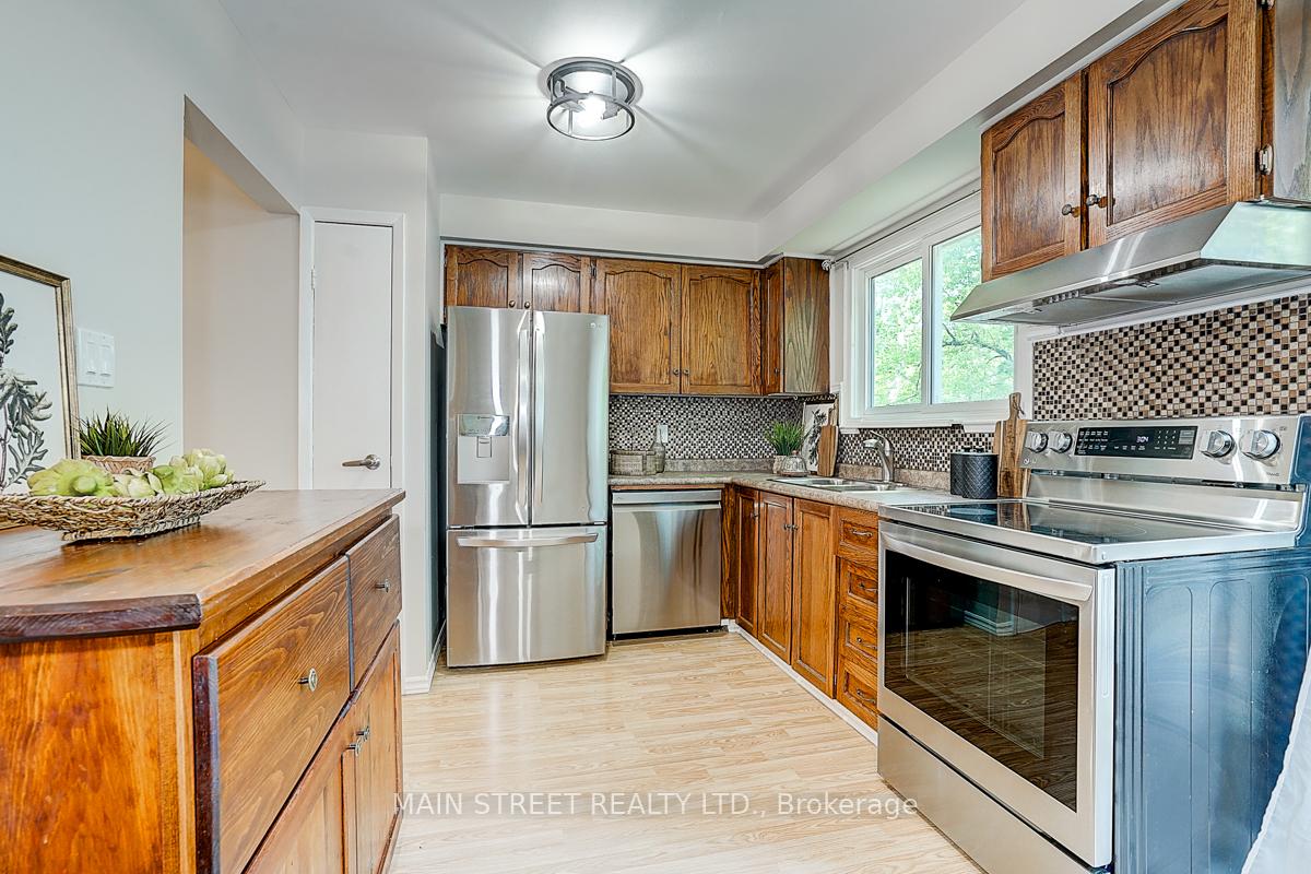 Photo 17 of Unit 3, 222 Pearson Street, Oshawa, O'Neill — HOMEH
