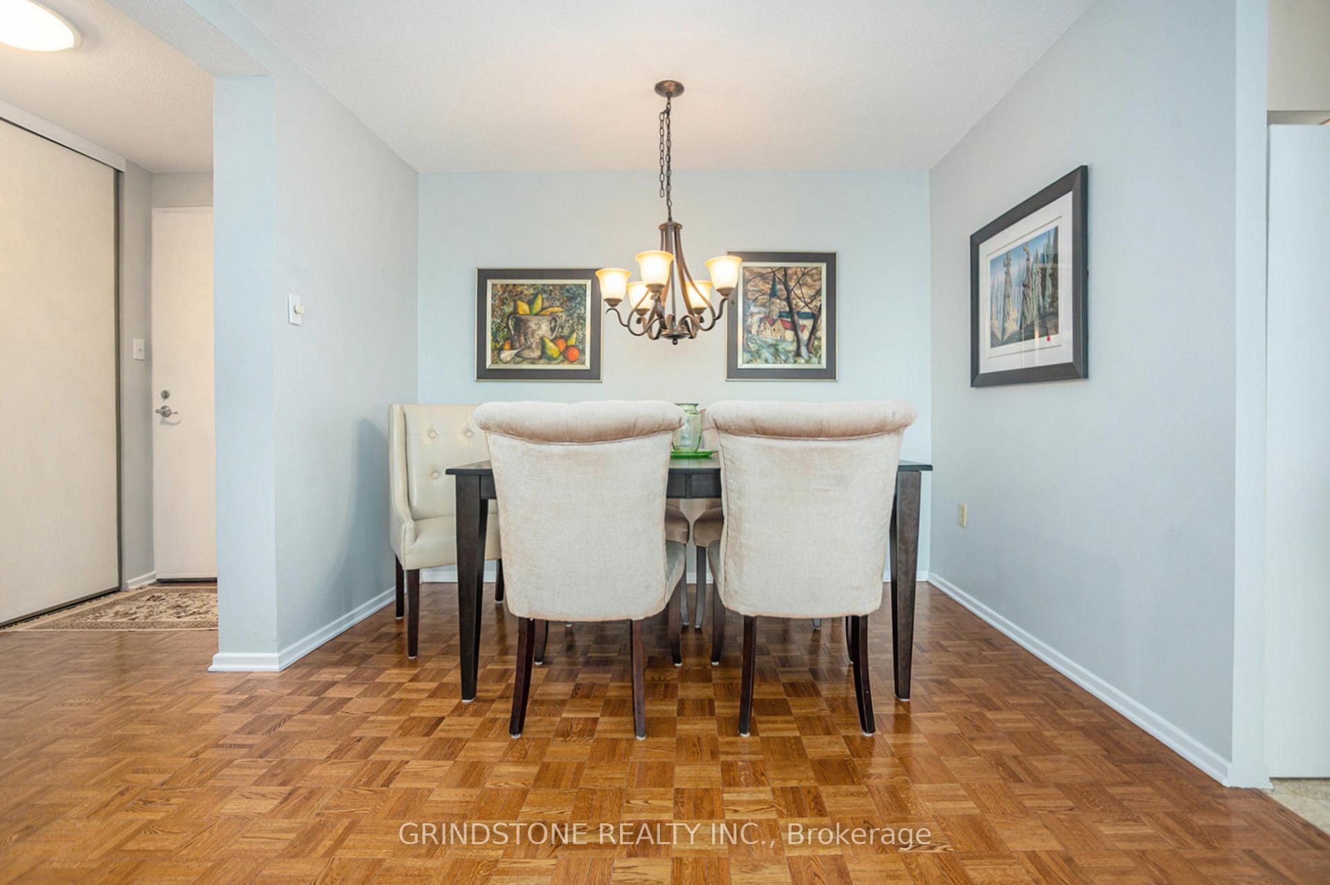Photo 9 of Unit 916, 915 Elmsmere Road, Ottawa, Beacon Hill South — HOMEH