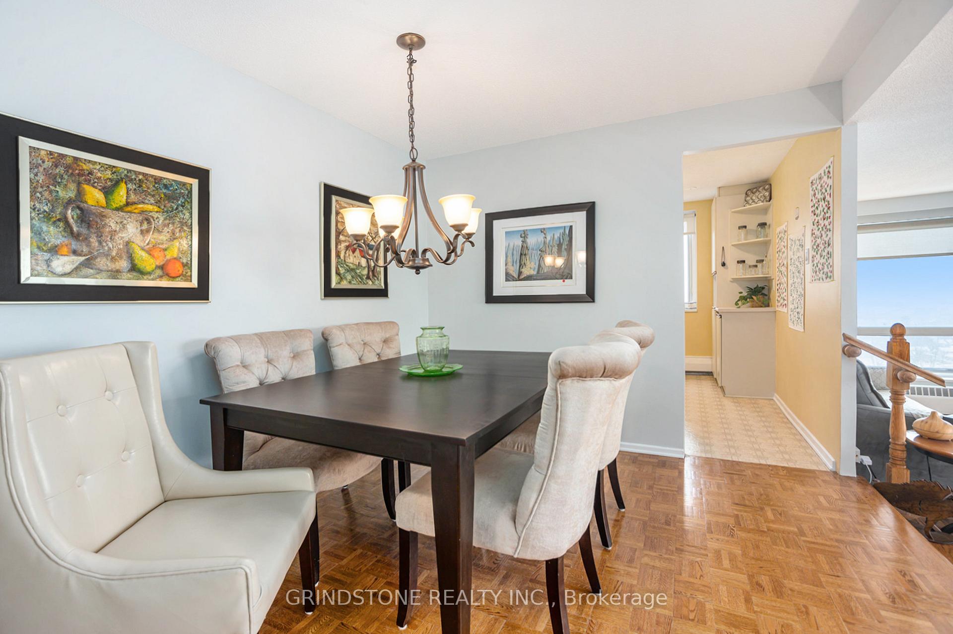 Photo 10 of Unit 916, 915 Elmsmere Road, Ottawa, Beacon Hill South — HOMEH