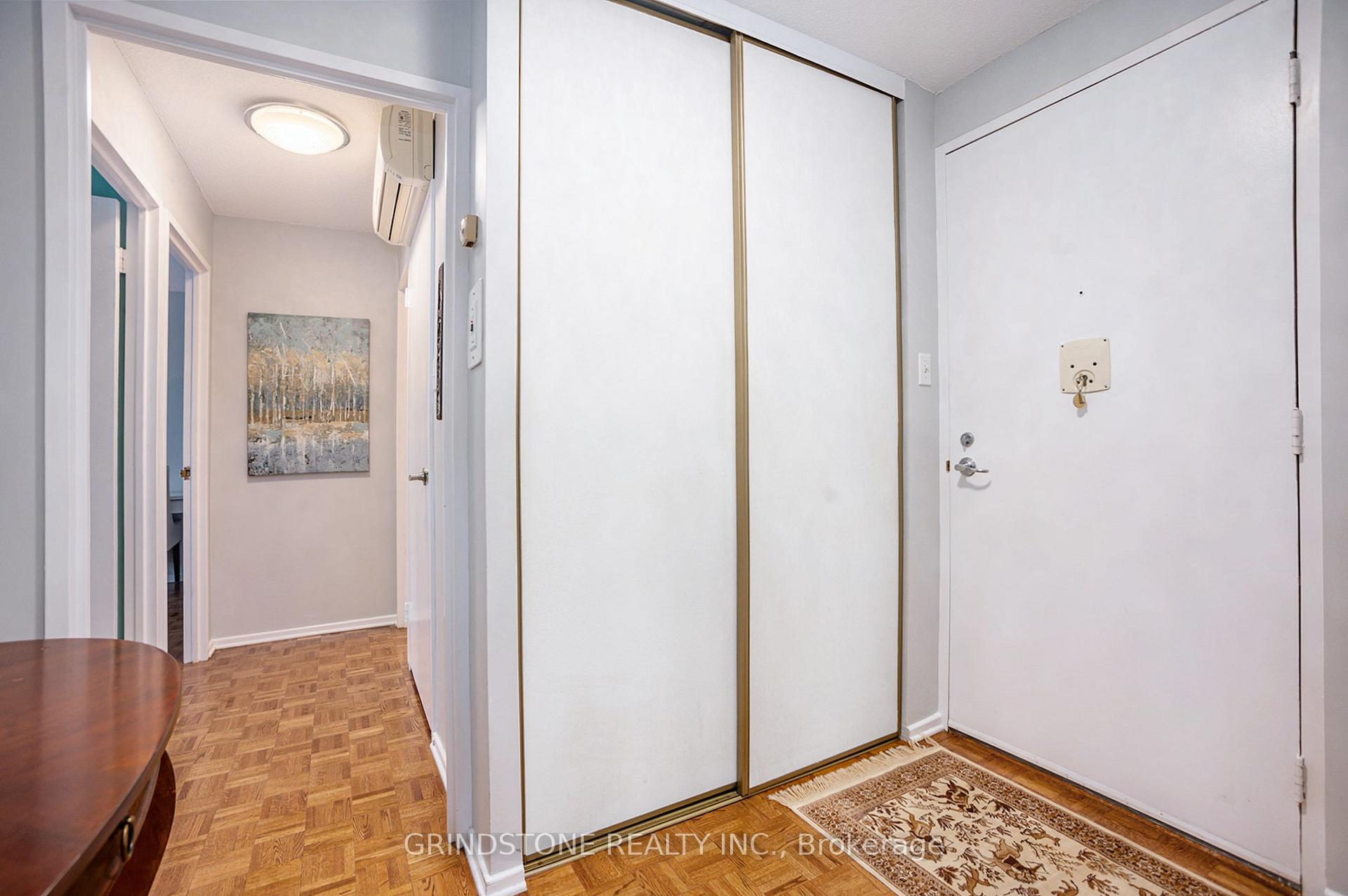 Photo 13 of Unit 916, 915 Elmsmere Road, Ottawa, Beacon Hill South — HOMEH