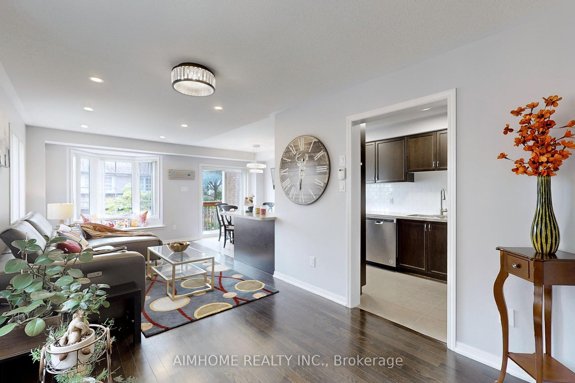 Photo 5 of 35 Edwin Pearson Street, Aurora, Bayview Northeast — HOMEH