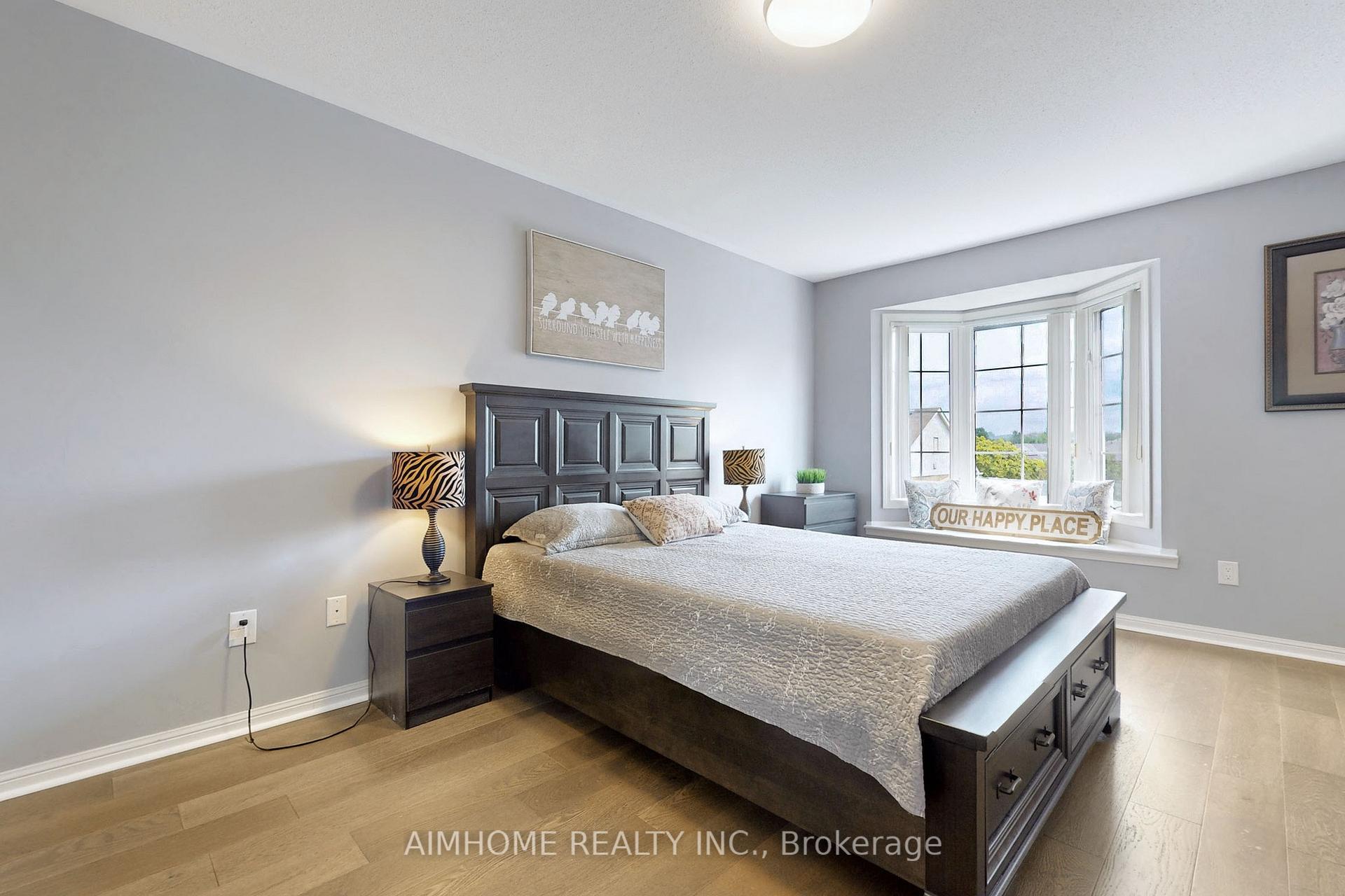Photo 20 of 35 Edwin Pearson Street, Aurora, Bayview Northeast — HOMEH