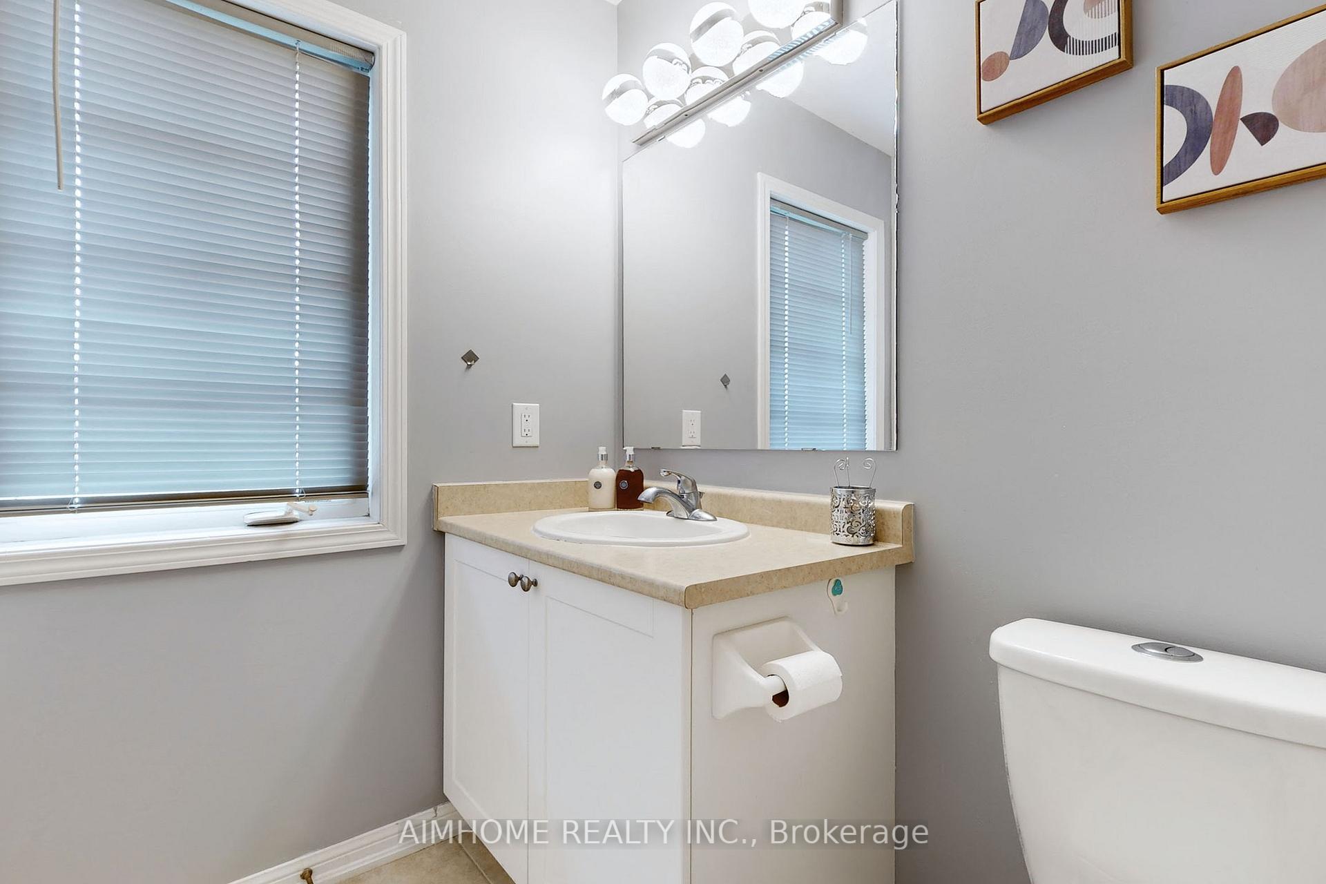 Photo 24 of 35 Edwin Pearson Street, Aurora, Bayview Northeast — HOMEH