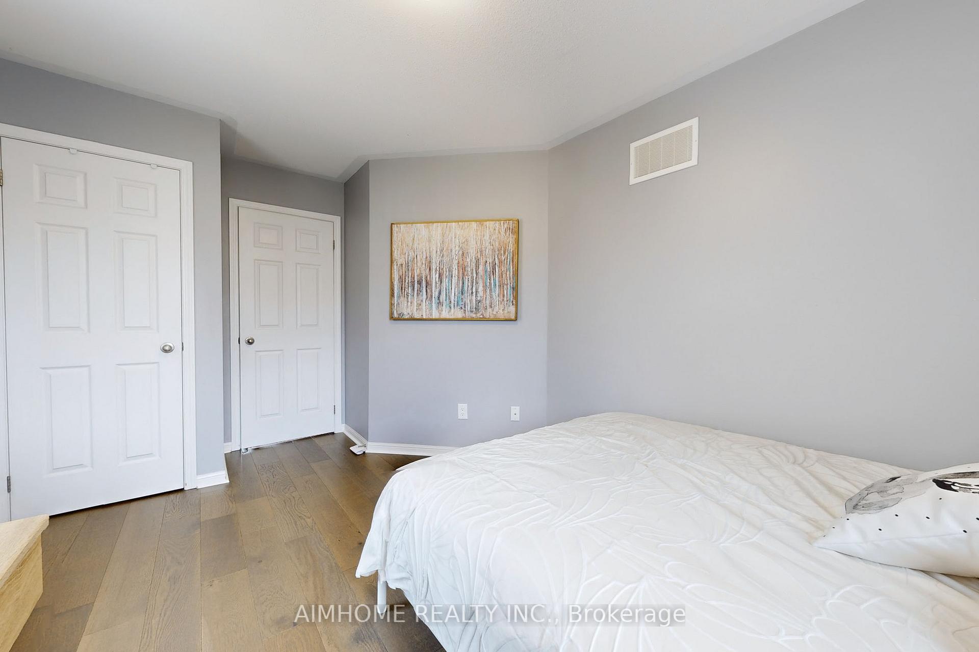 Photo 29 of 35 Edwin Pearson Street, Aurora, Bayview Northeast — HOMEH