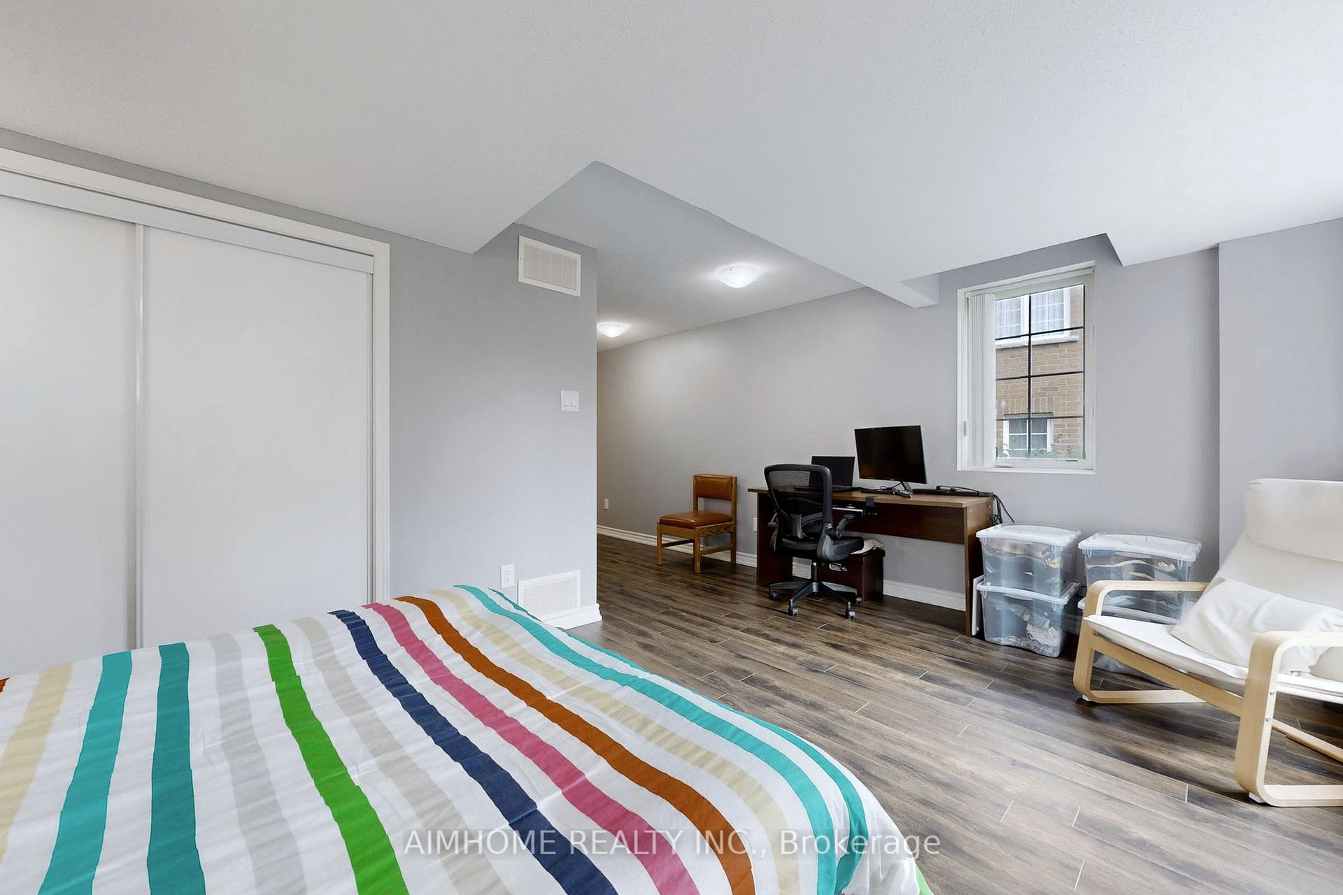 Photo 32 of 35 Edwin Pearson Street, Aurora, Bayview Northeast — HOMEH