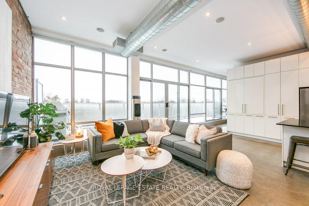 Photo 14 of Unit 504, 952 Kingston Road, Toronto, East End-Danforth — HOMEH