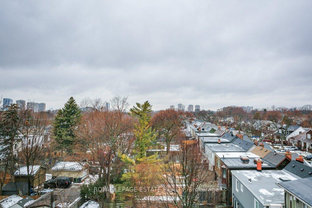 Photo 37 of Unit 504, 952 Kingston Road, Toronto, East End-Danforth — HOMEH