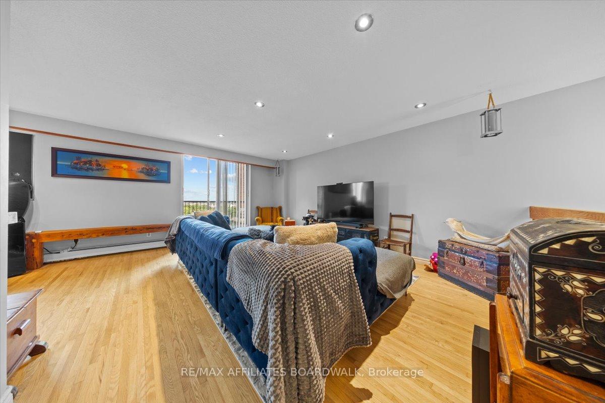 Photo 5 of Unit 410, 2650 Southvale Crescent, Ottawa, Sheffield Glen/Industrial Park — HOMEH
